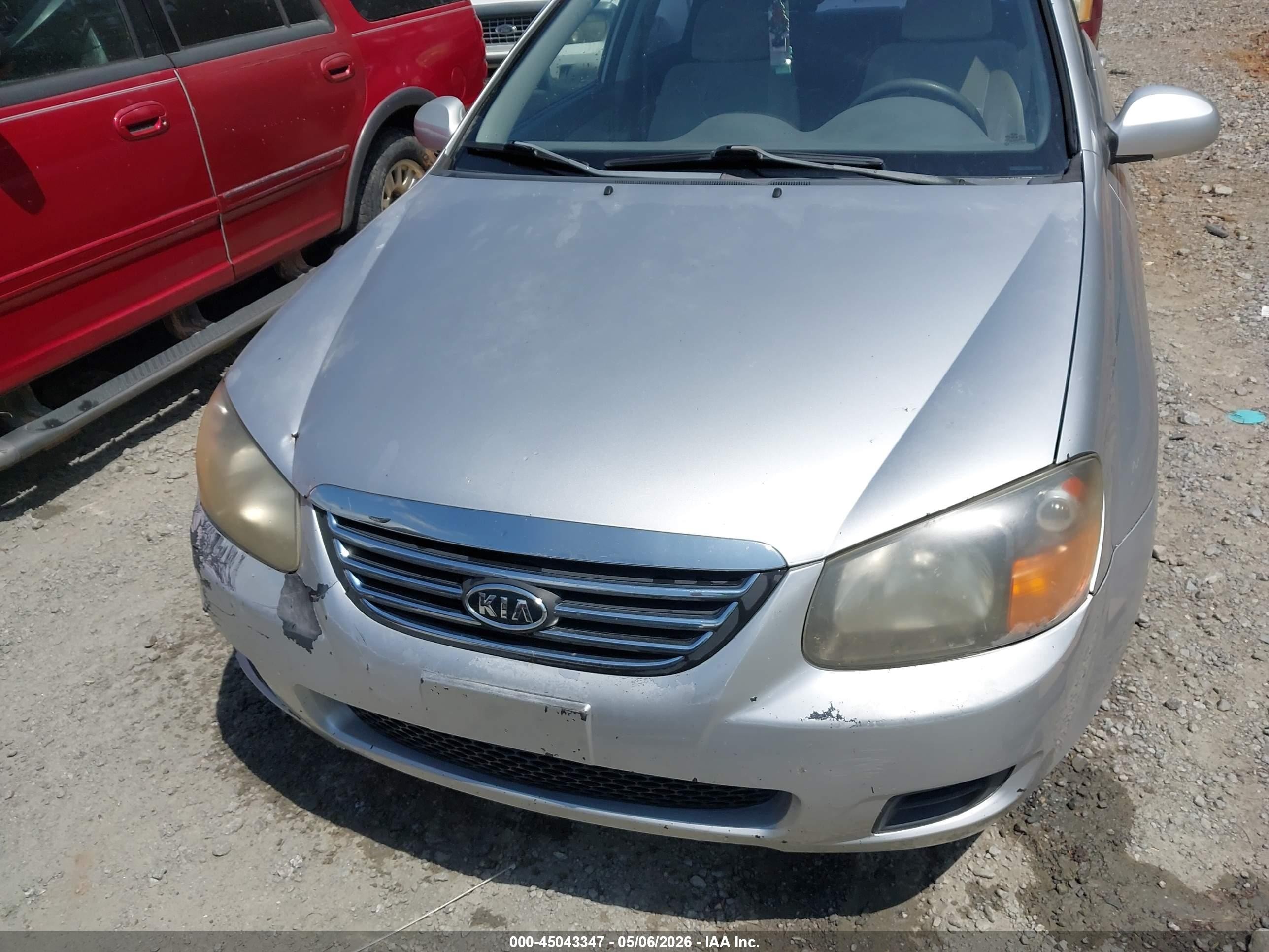 2009 Kia Spectra Ex Silver vin: KNAFE221295618804
