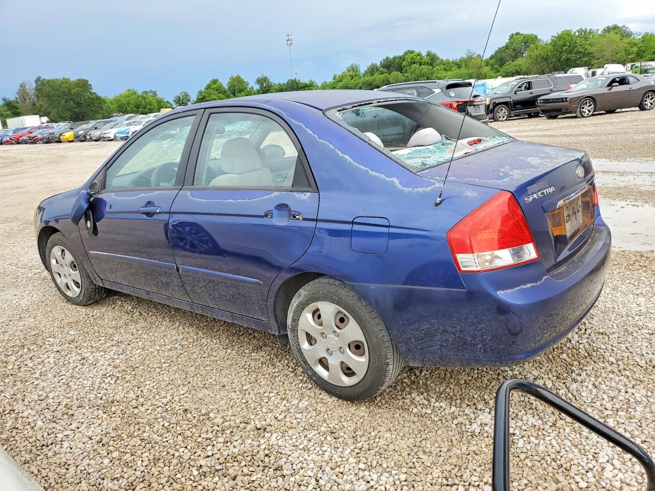 2009 Kia Spectra Lx Blue vin: KNAFE221295636476