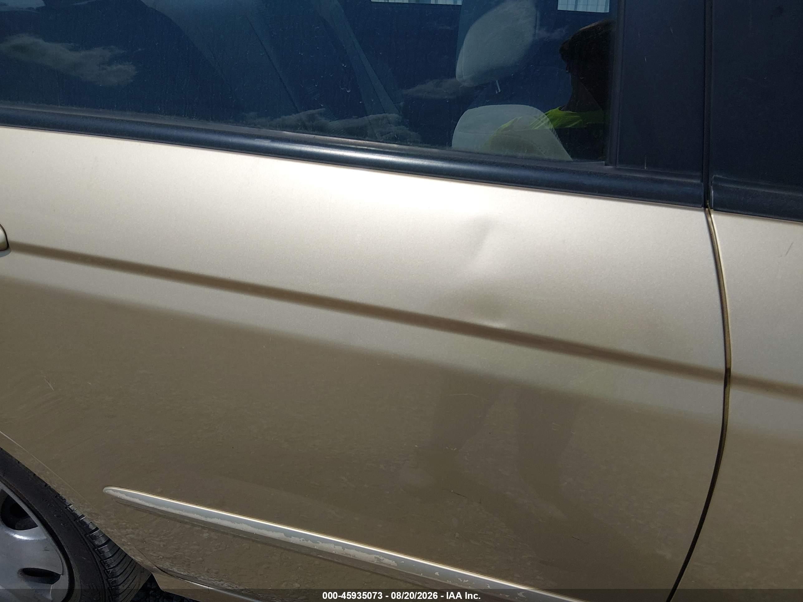 2009 Kia Spectra Ex Gold vin: KNAFE221295657571