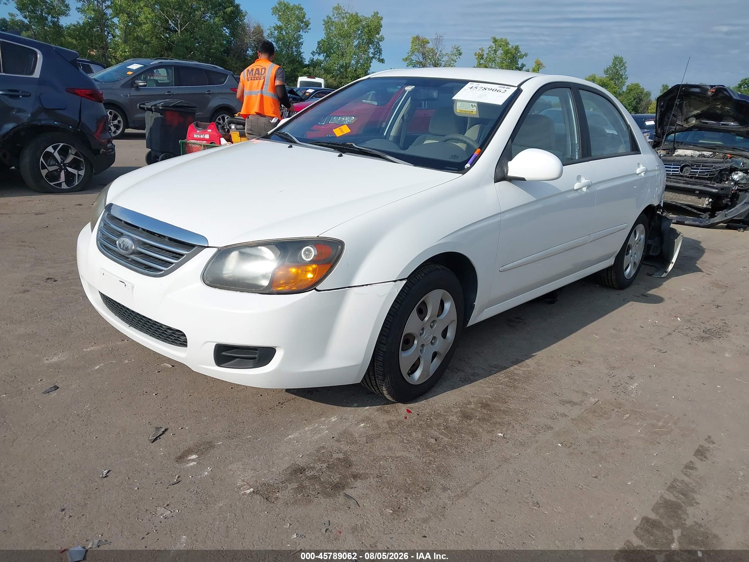 2009 Kia Spectra Ex White vin: KNAFE221395624031