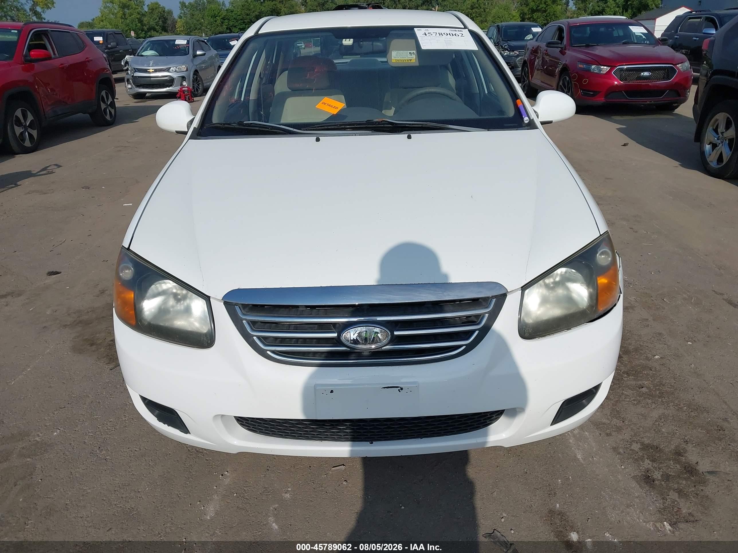 2009 Kia Spectra Ex White vin: KNAFE221395624031