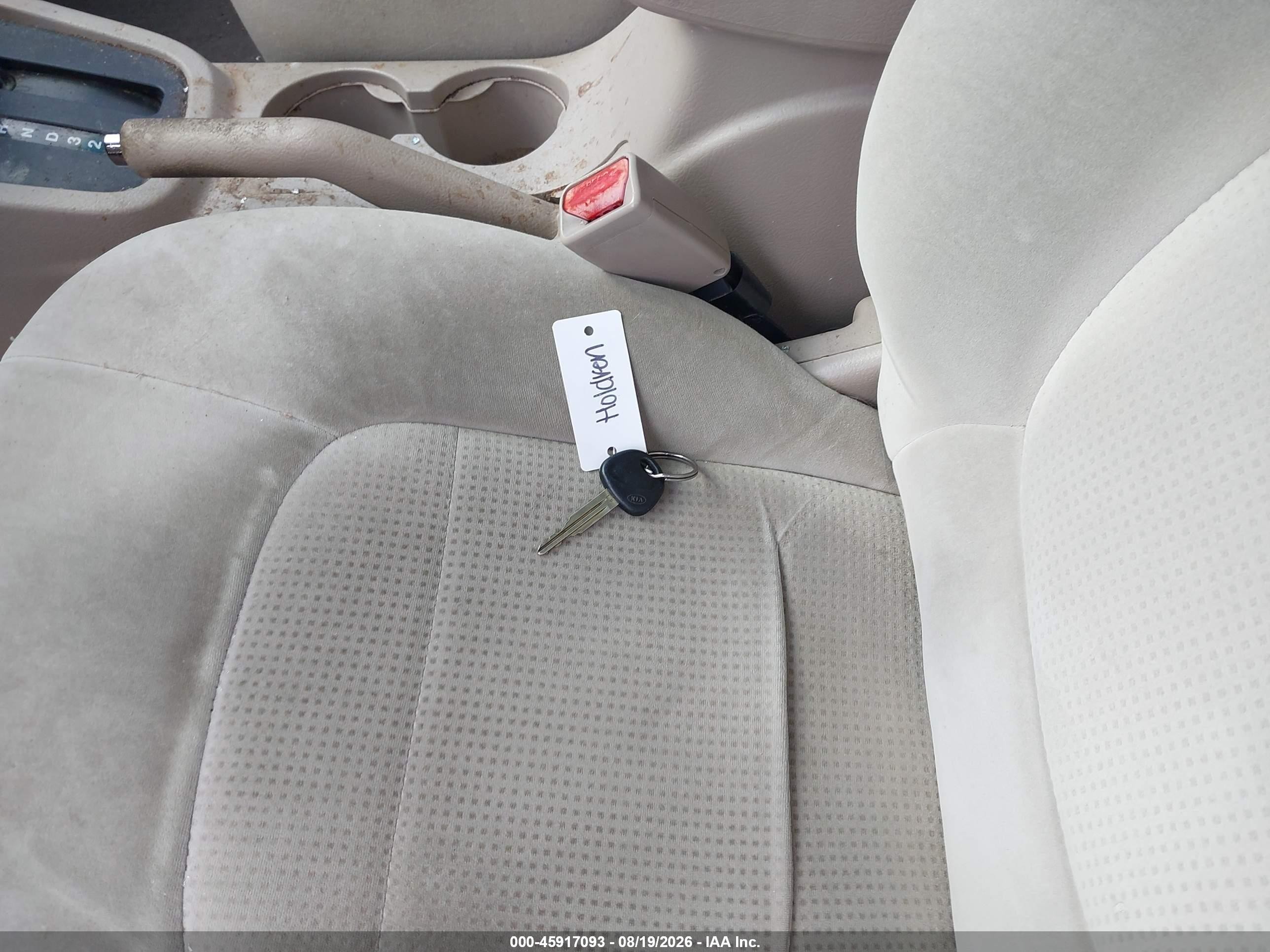 2009 Kia Spectra Ex Gold vin: KNAFE221395652220