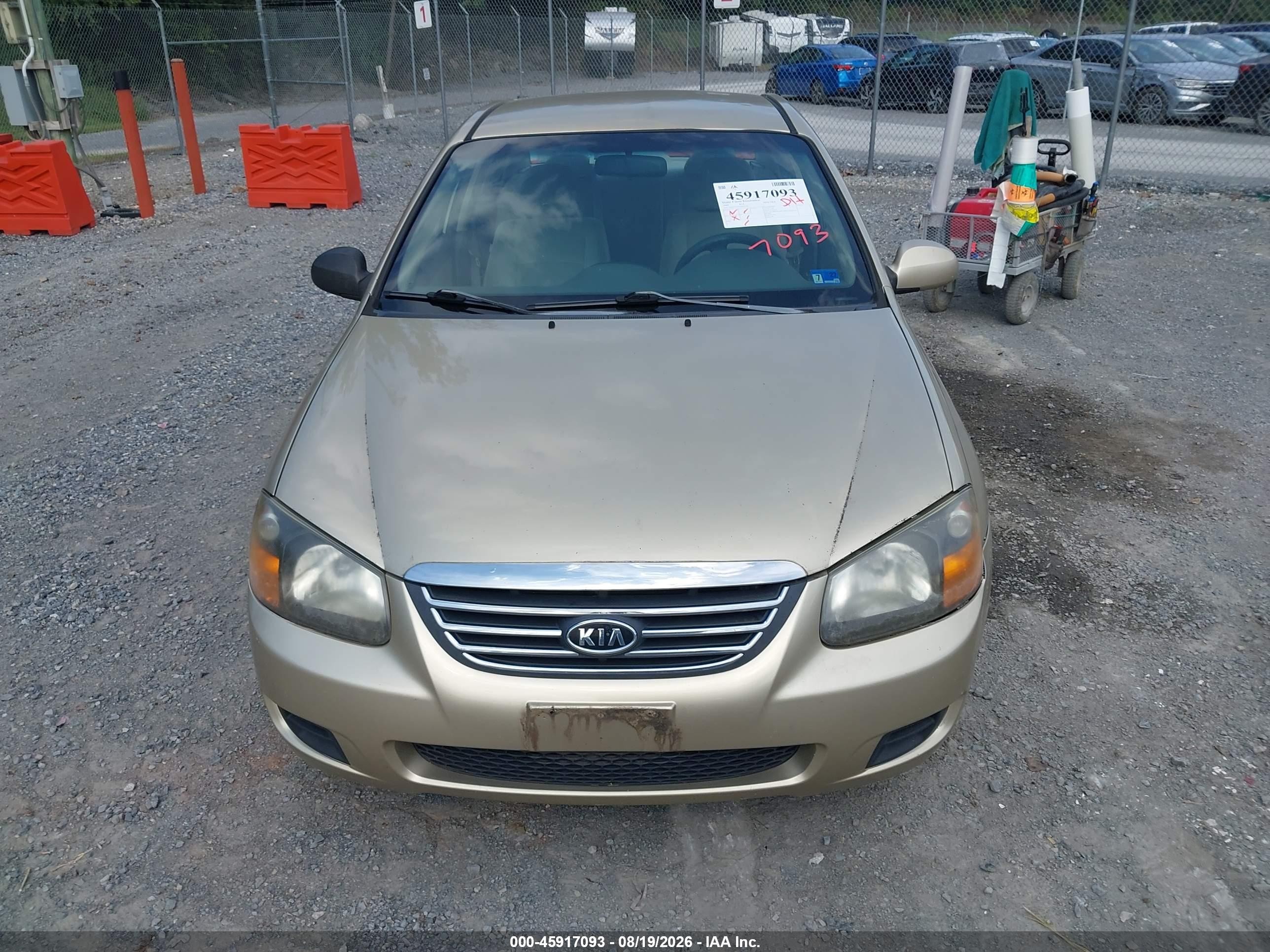 2009 Kia Spectra Ex Gold vin: KNAFE221395652220