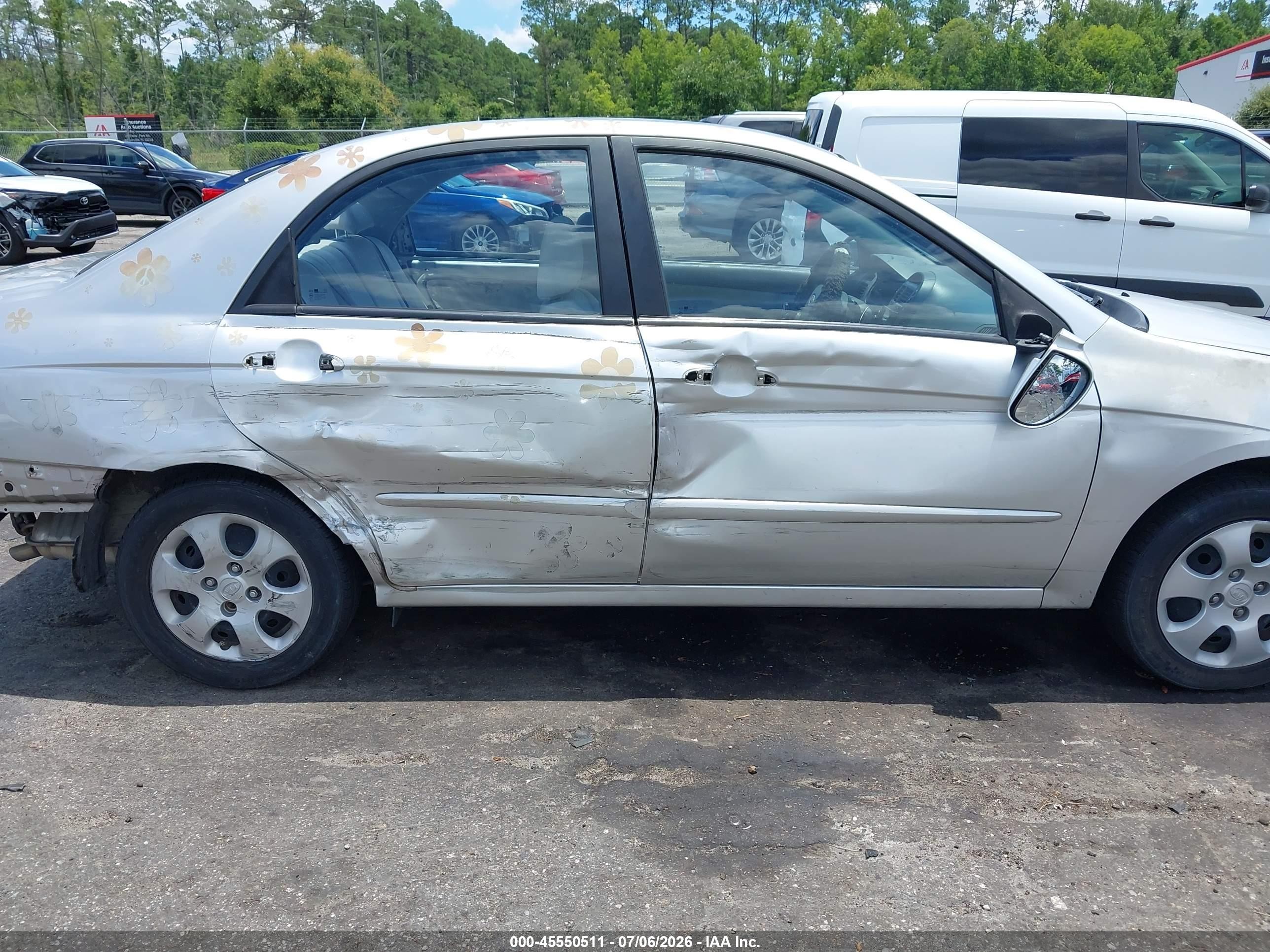 2009 Kia Spectra Ex Серебряный vin: KNAFE221495602197