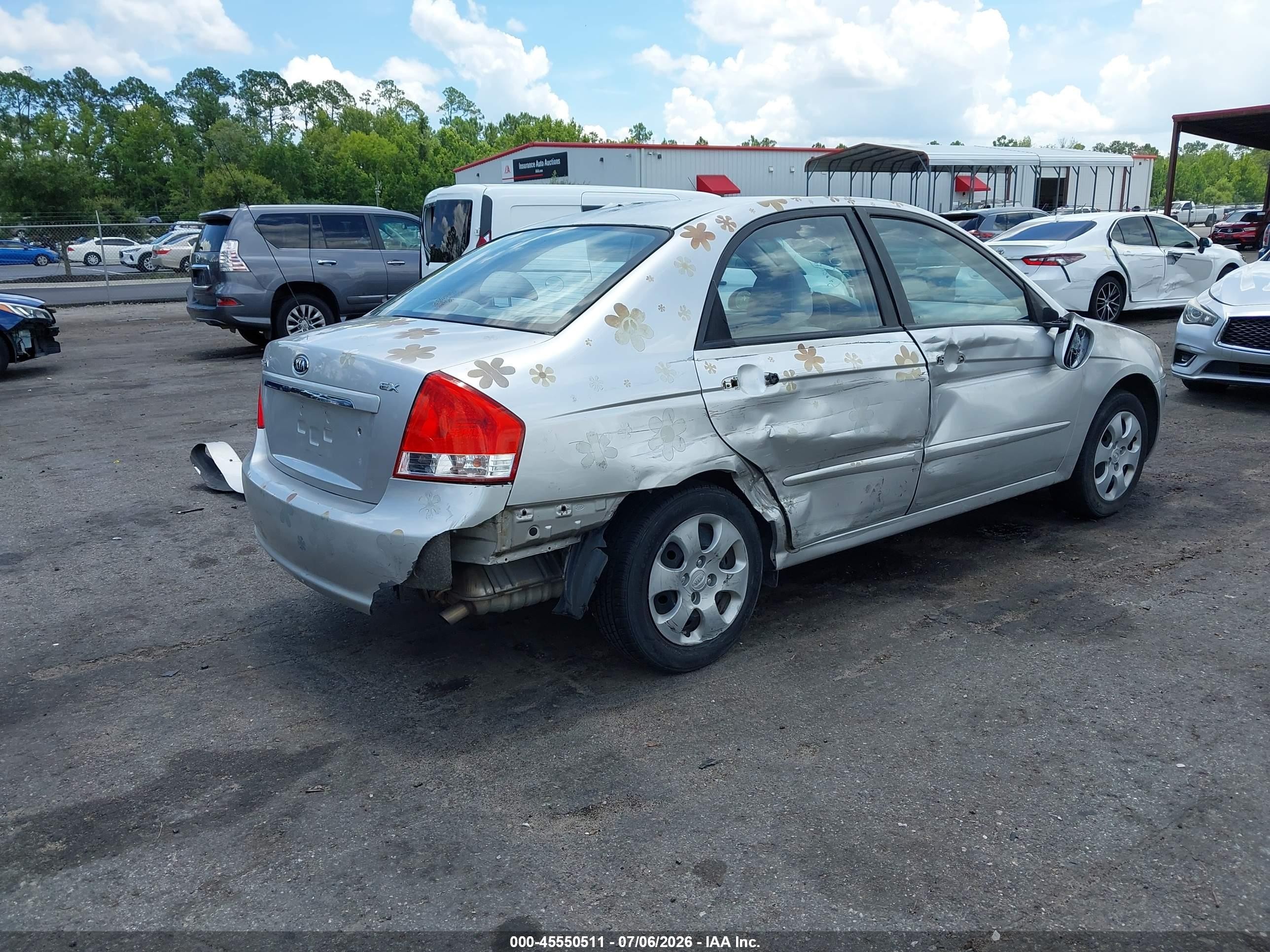 2009 Kia Spectra Ex Серебряный vin: KNAFE221495602197