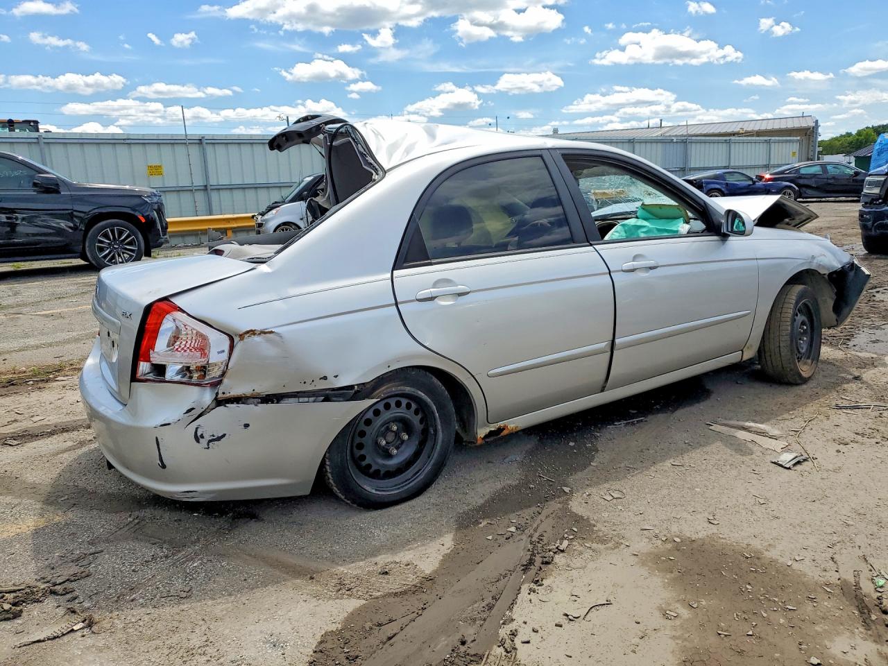 2009 Kia Spectra Lx Silver vin: KNAFE221595646063
