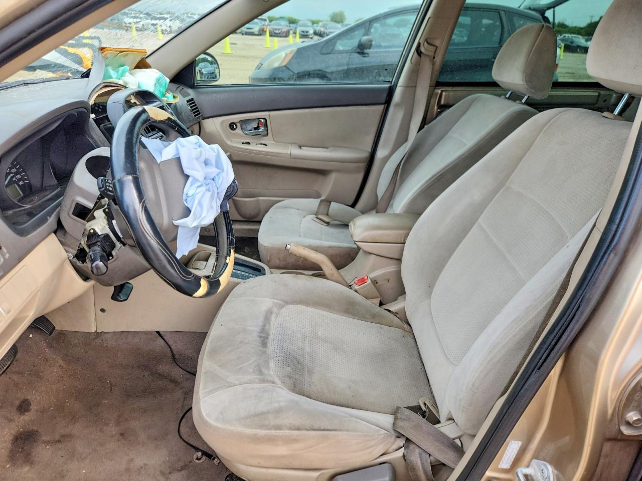 2009 Kia Spectra Lx Gold vin: KNAFE221695588447