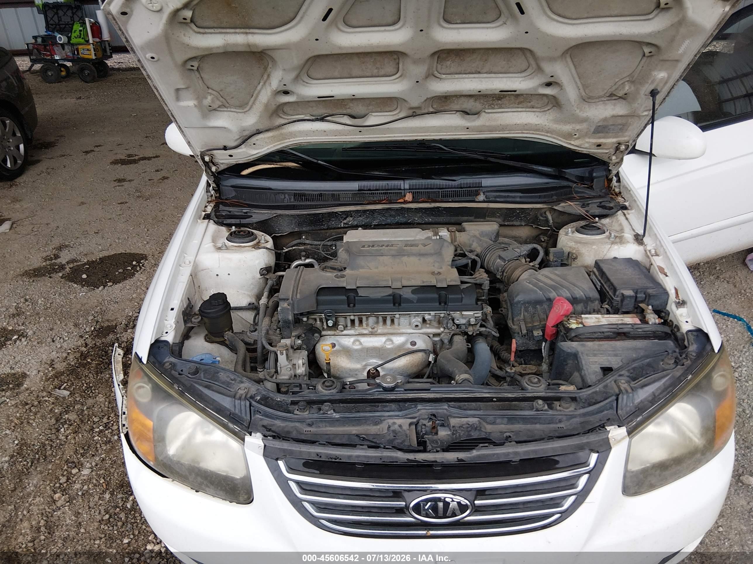 2009 Kia Spectra Lx Белый vin: KNAFE221695624184