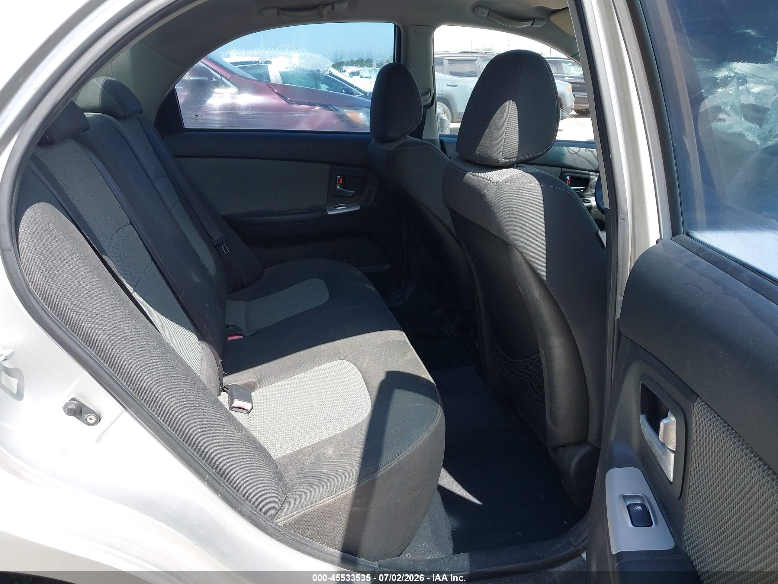 2009 Kia Spectra Sx Silver vin: KNAFE221795026010