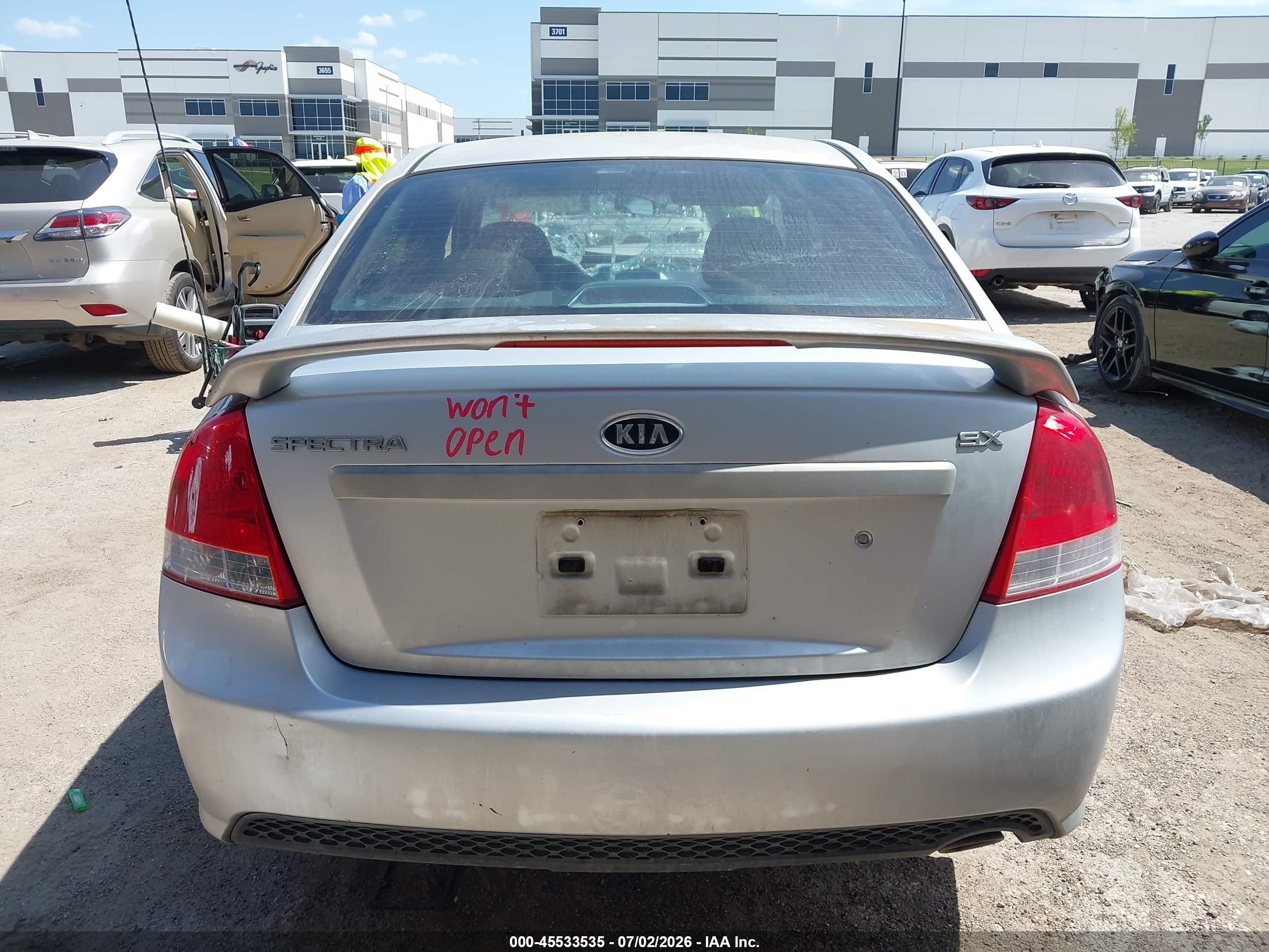 2009 Kia Spectra Sx Silver vin: KNAFE221795026010