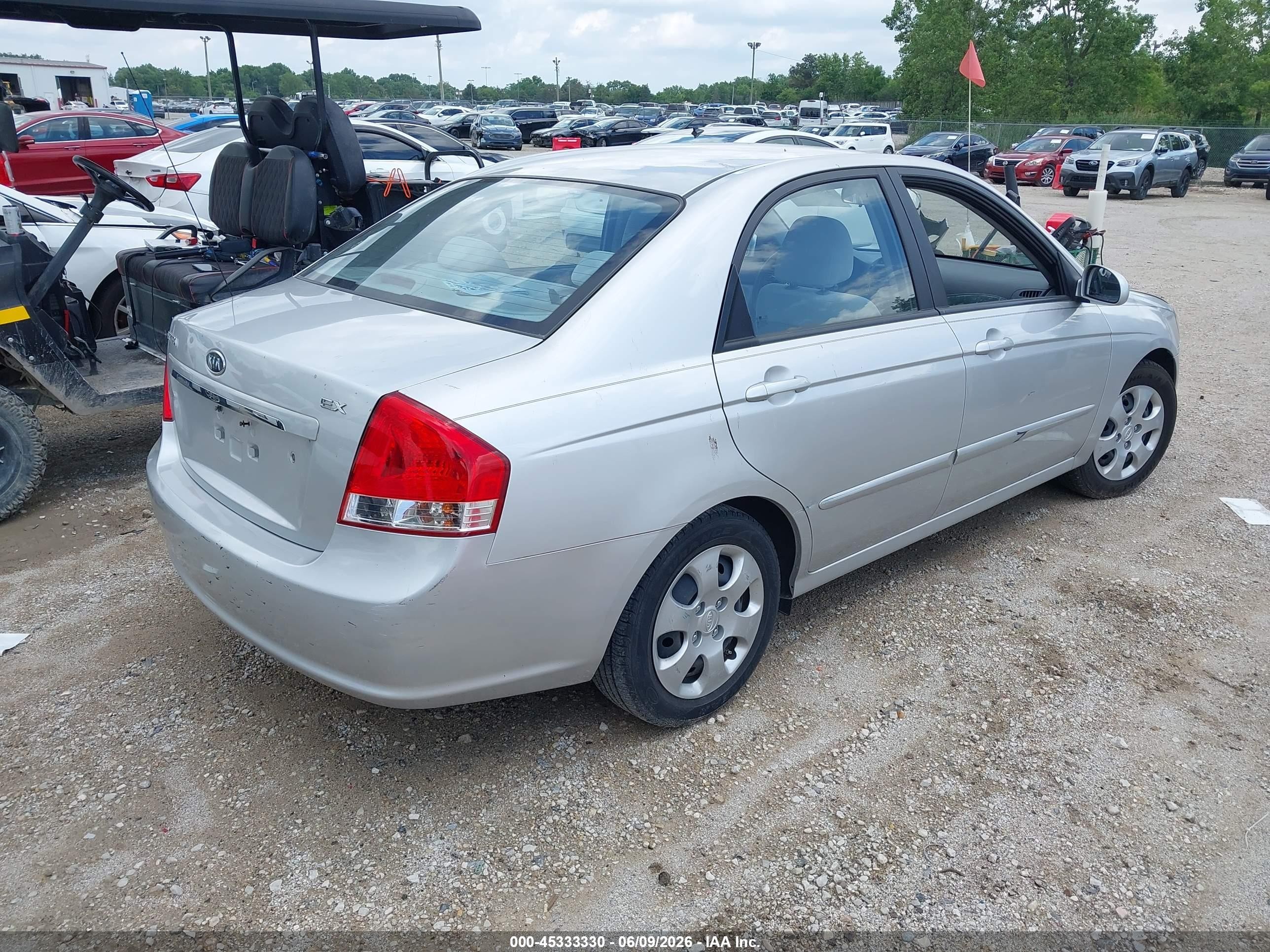 2009 Kia Spectra Ex Серебряный vin: KNAFE221795590966