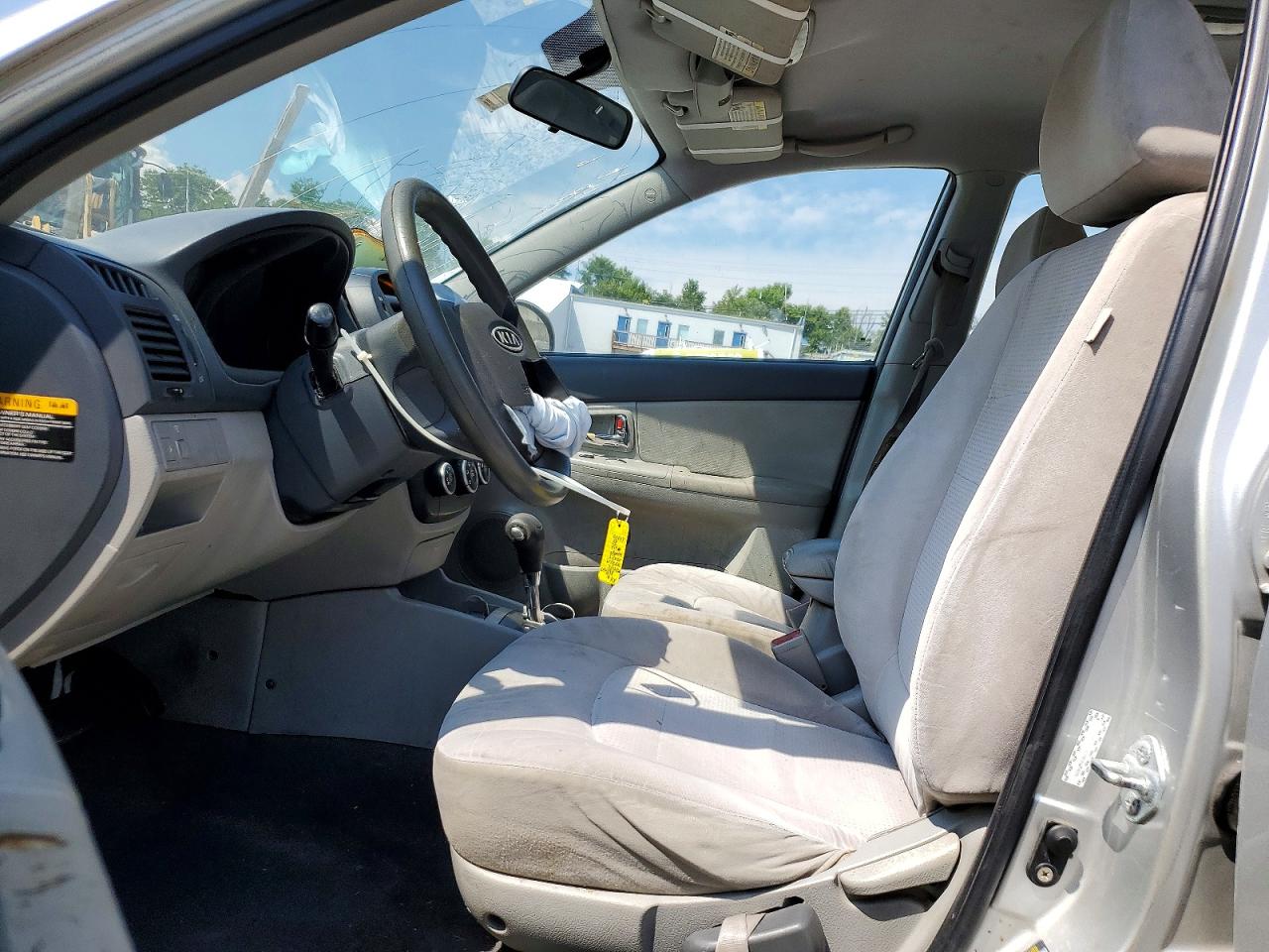 2009 Kia Spectra Lx Silver vin: KNAFE221795600489