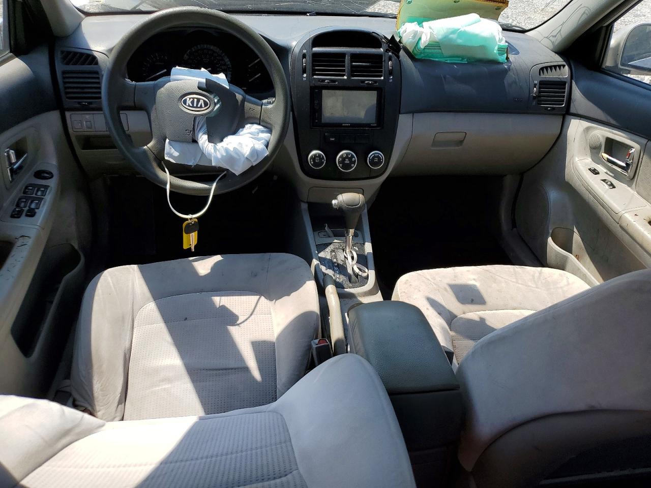 2009 Kia Spectra Lx Silver vin: KNAFE221795600489