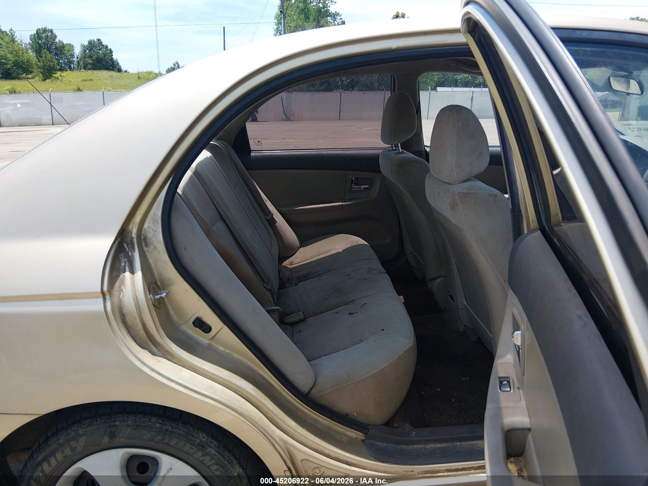 2009 Kia Spectra Ex Бежевый vin: KNAFE221795655489