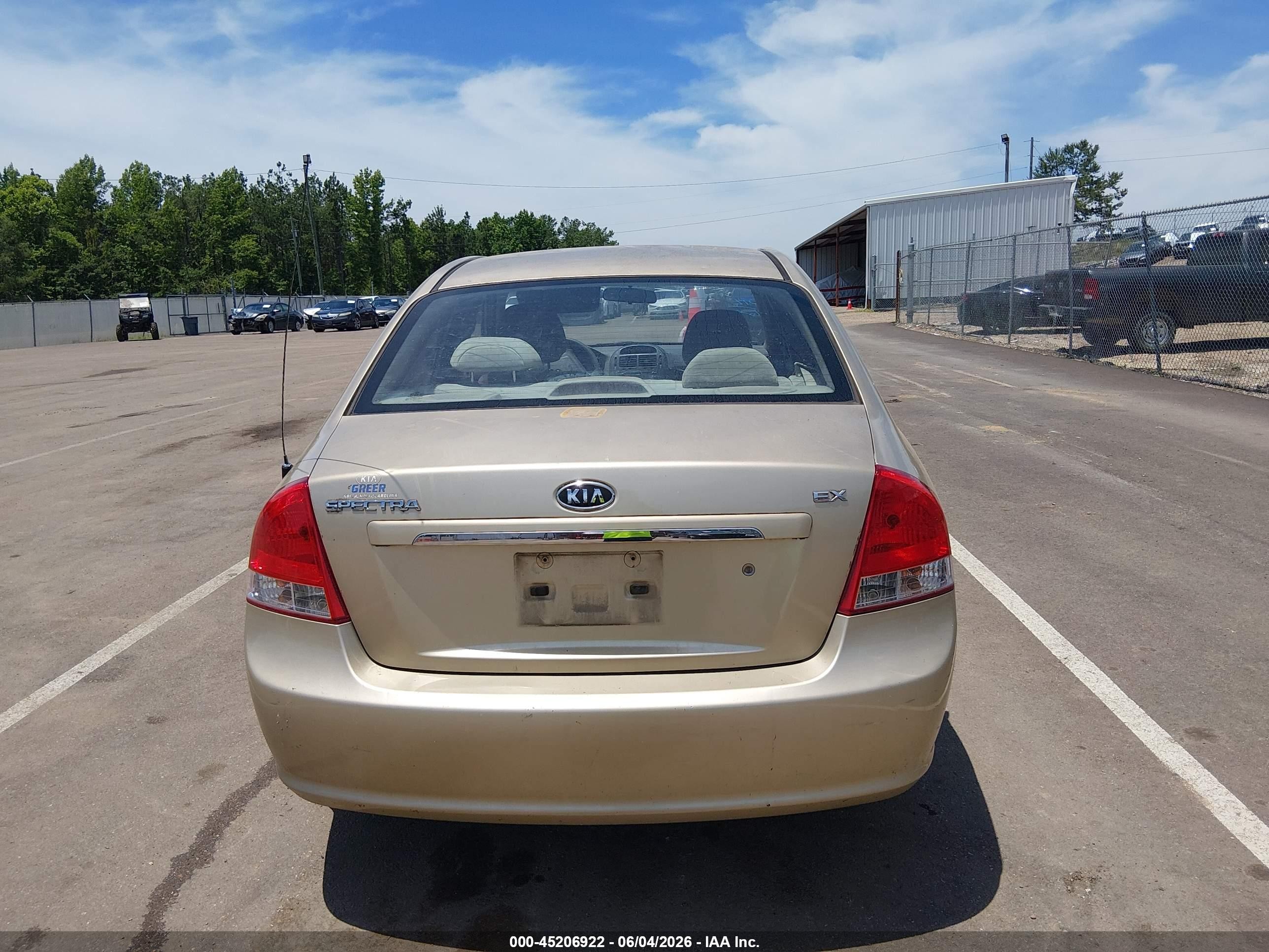 2009 Kia Spectra Ex Бежевый vin: KNAFE221795655489