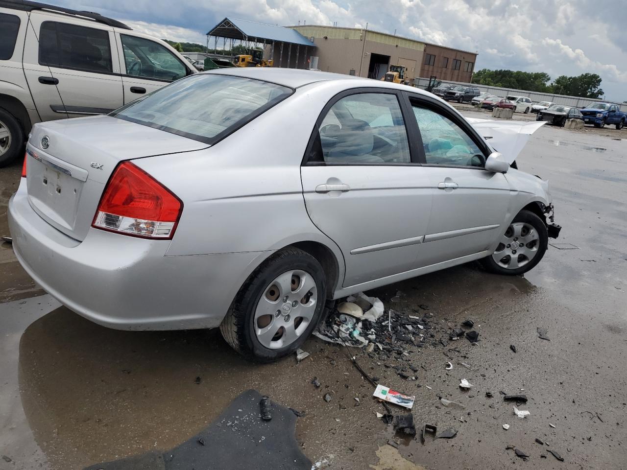 2009 Kia Spectra Ex Gray vin: KNAFE221795658103