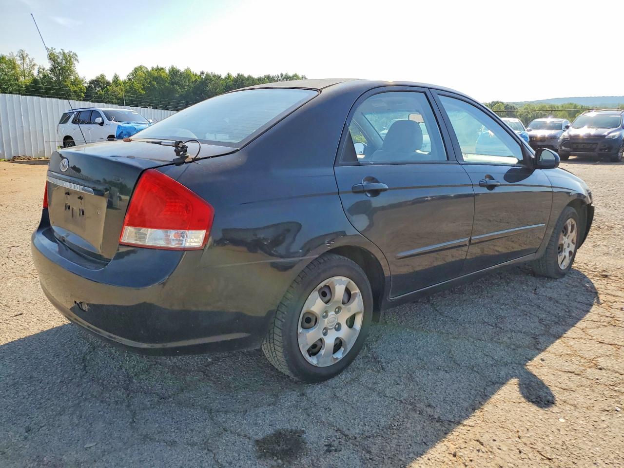 2009 Kia Spectra Lx Черный vin: KNAFE221995660404
