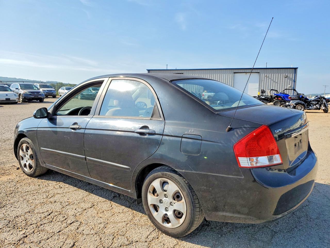 2009 Kia Spectra Lx Черный vin: KNAFE221995660404