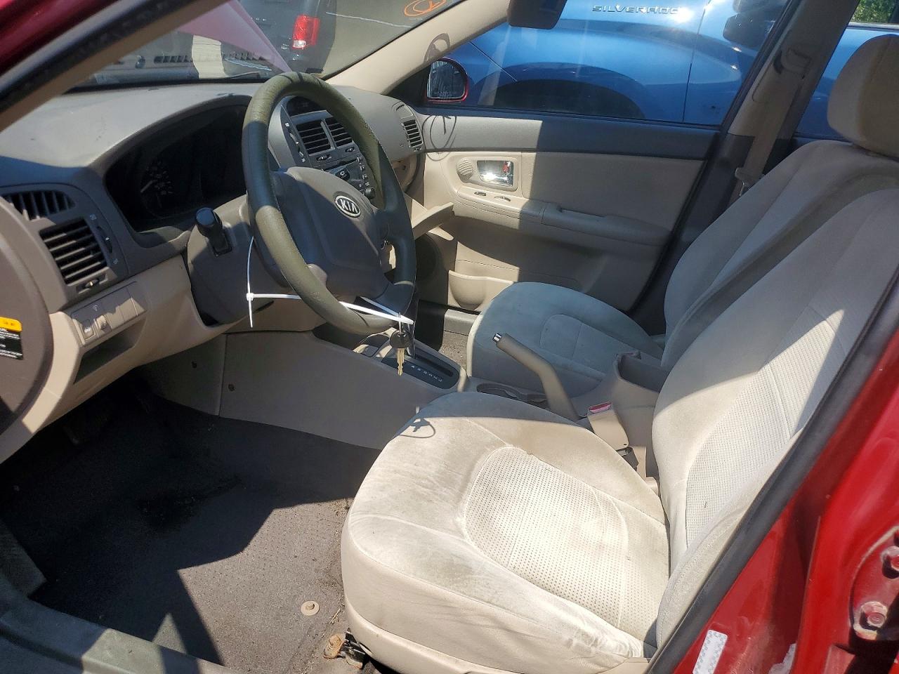 2009 Kia Spectra Lx Red vin: KNAFE222095639501