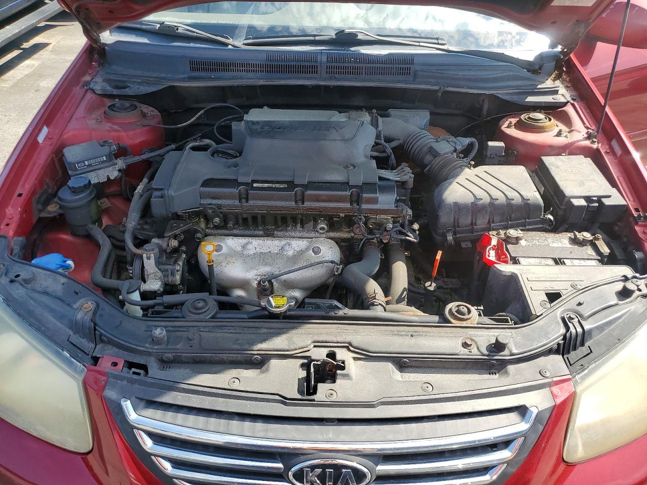 2009 Kia Spectra Lx Red vin: KNAFE222095639501