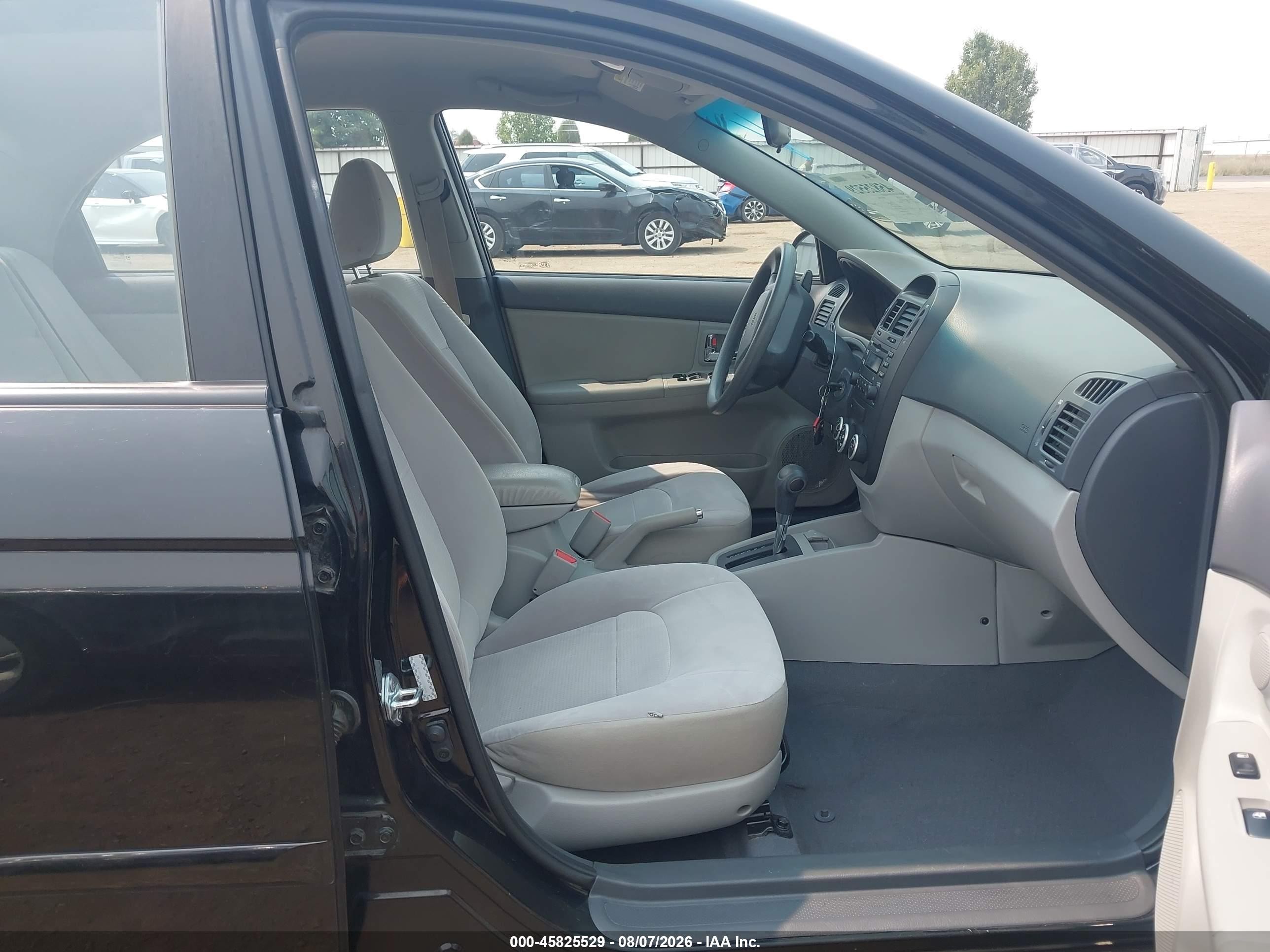 2009 Kia Spectra Ex Black vin: KNAFE222195667971