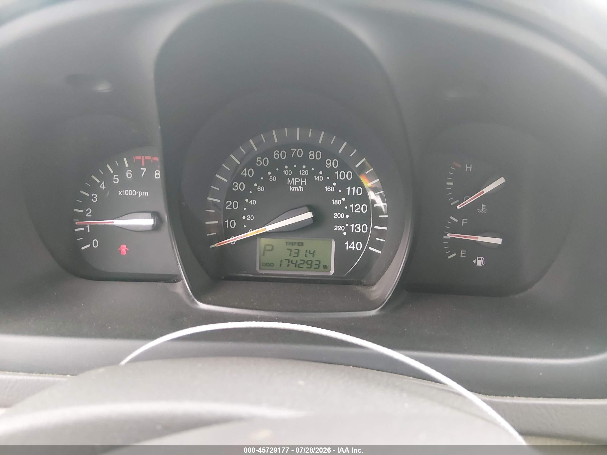 2009 Kia Spectra Ex Gold vin: KNAFE222295659782