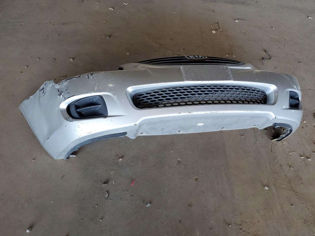 2009 Kia Spectra Lx Silver vin: KNAFE222395590276