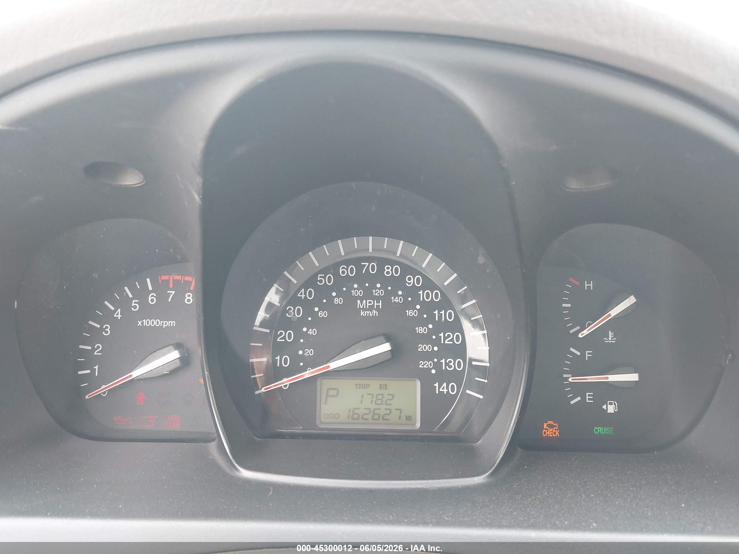 2009 Kia Spectra Ex Gold vin: KNAFE222495658925