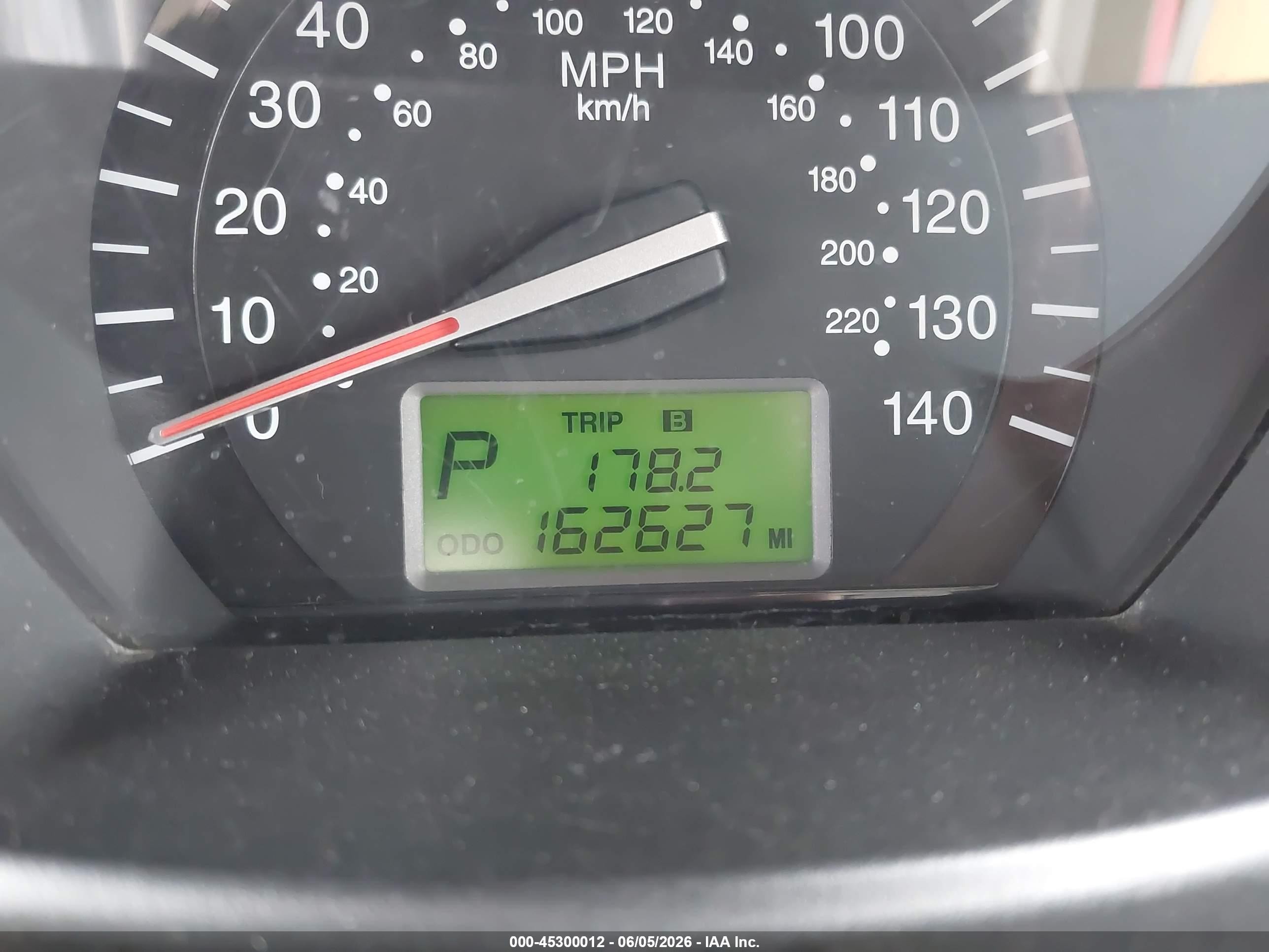 2009 Kia Spectra Ex Gold vin: KNAFE222495658925