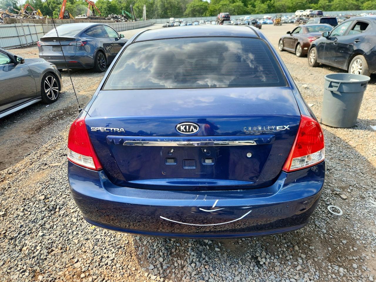 2009 Kia Spectra Lx Синий vin: KNAFE222695637817