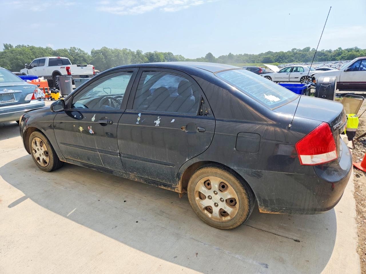 2009 Kia Spectra Lx Черный vin: KNAFE222795659745