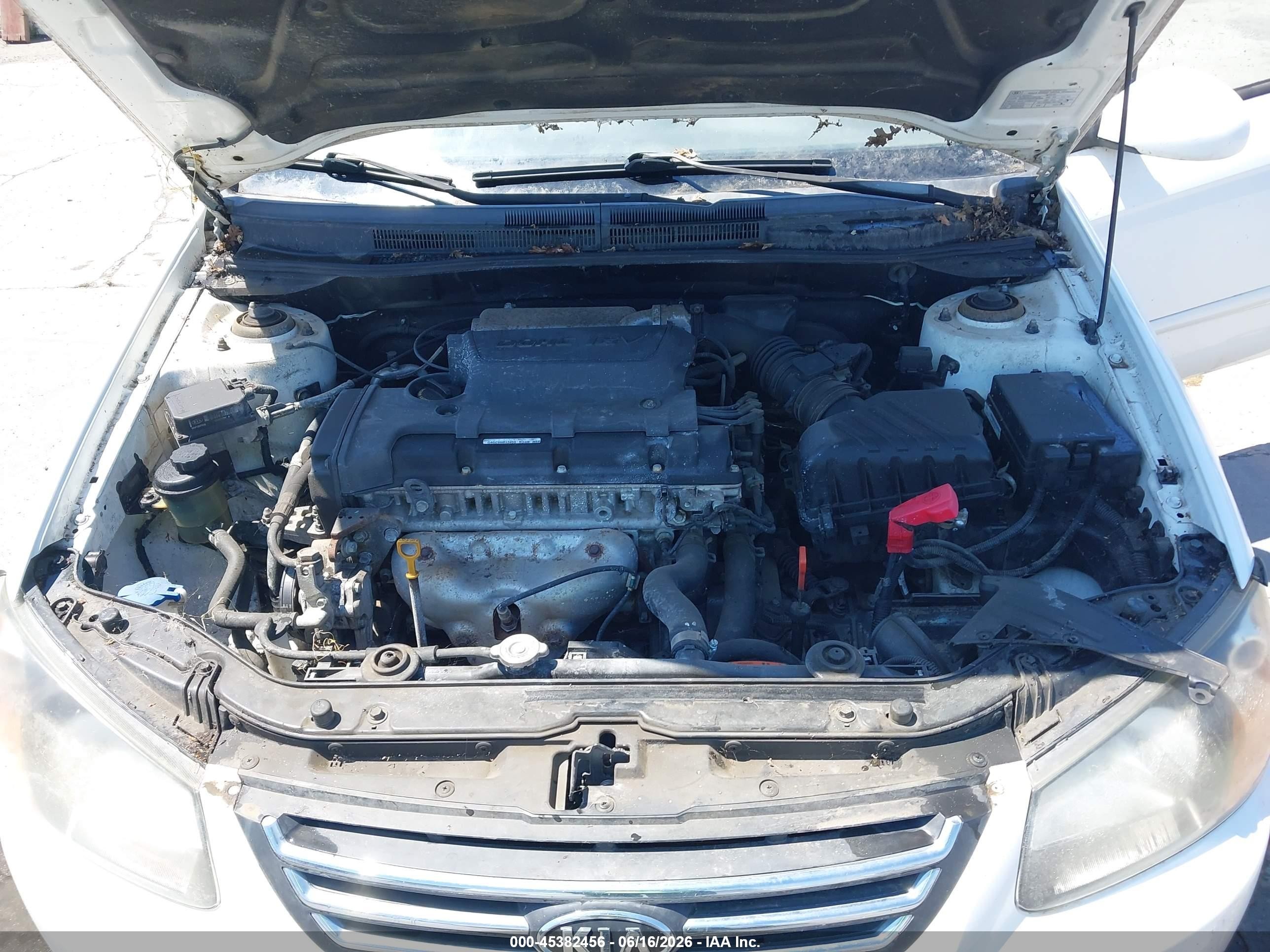 2009 Kia Spectra Ex Белый vin: KNAFE222795663844