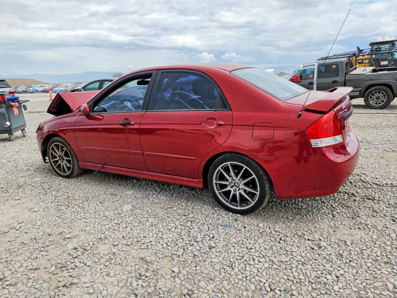 2009 Kia Spectra Lx Красный vin: KNAFE222895027434