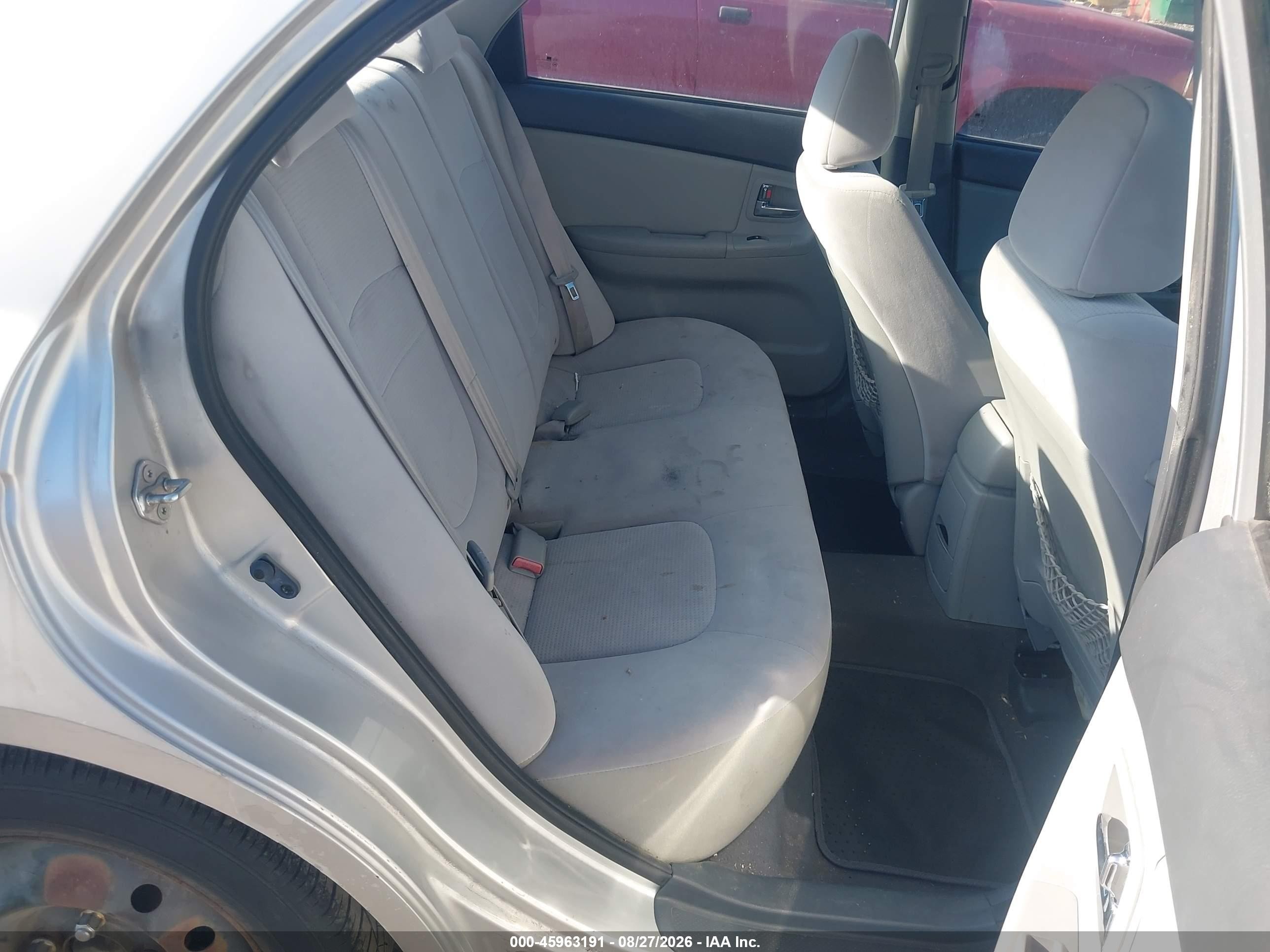 2009 Kia Spectra Ex Silver vin: KNAFE222995645796