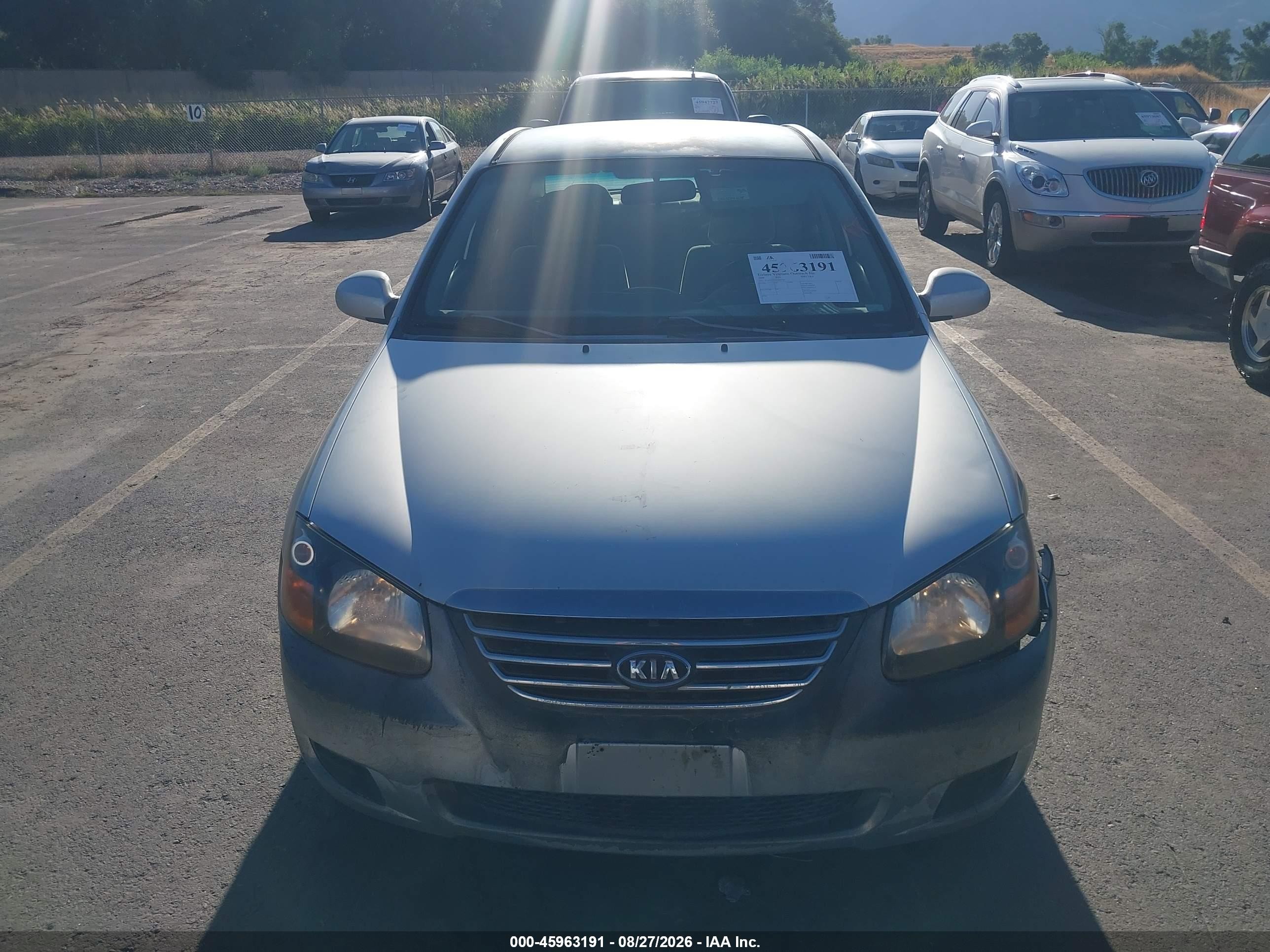 2009 Kia Spectra Ex Silver vin: KNAFE222995645796
