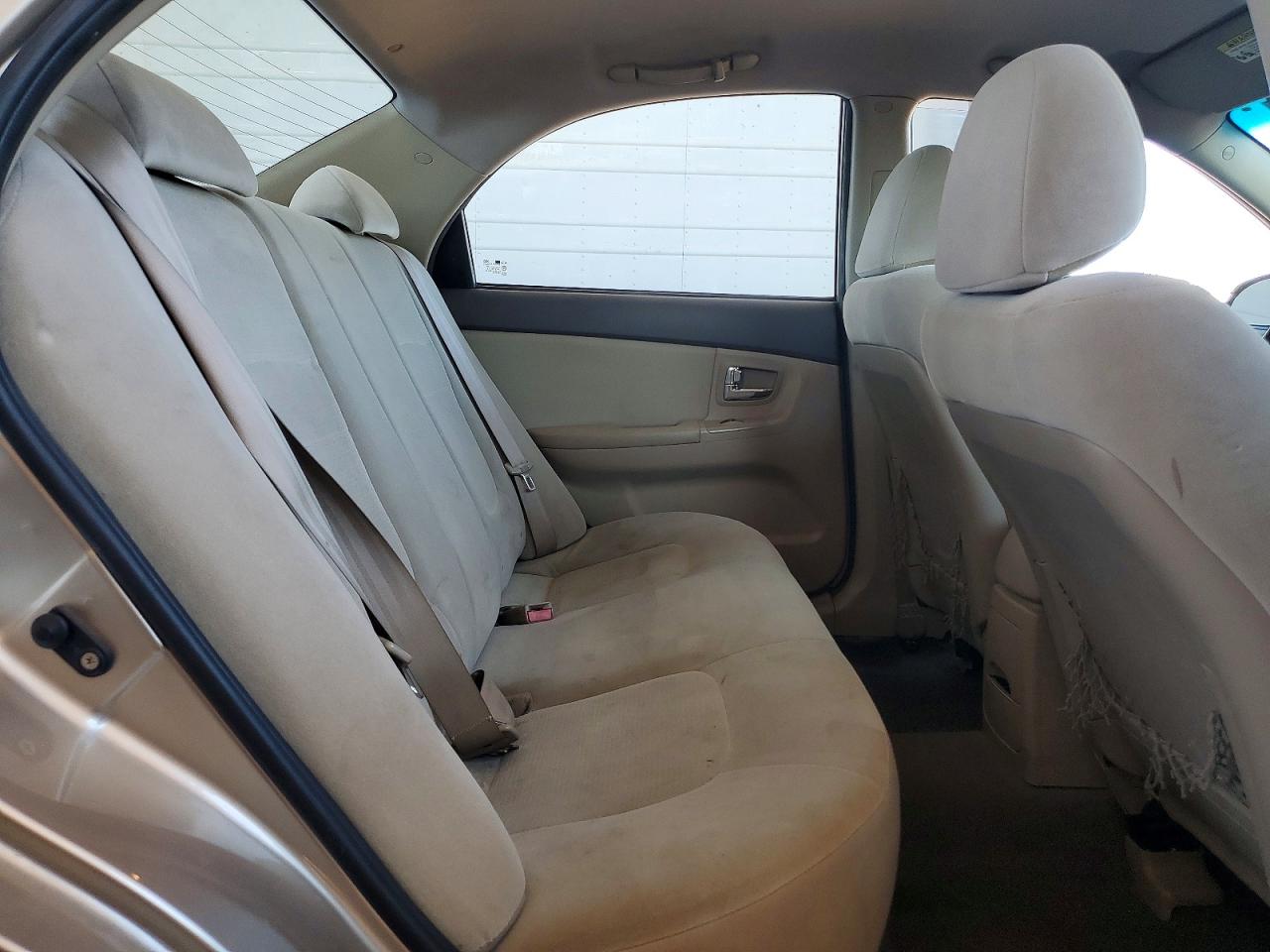 2009 Kia Spectra Lx Gold vin: KNAFE222X95592767