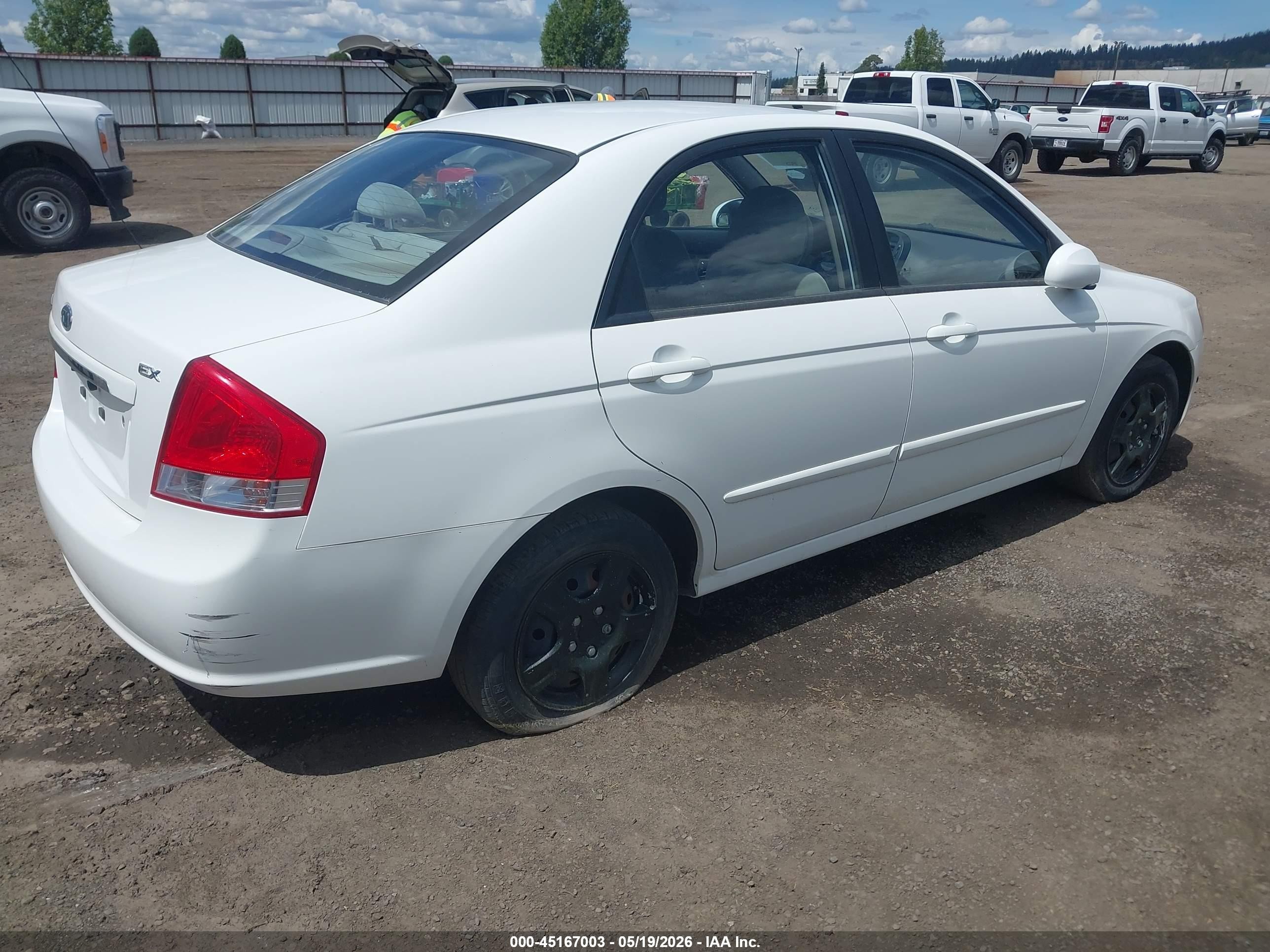 2009 Kia Spectra Ex White vin: KNAFE222X95662154