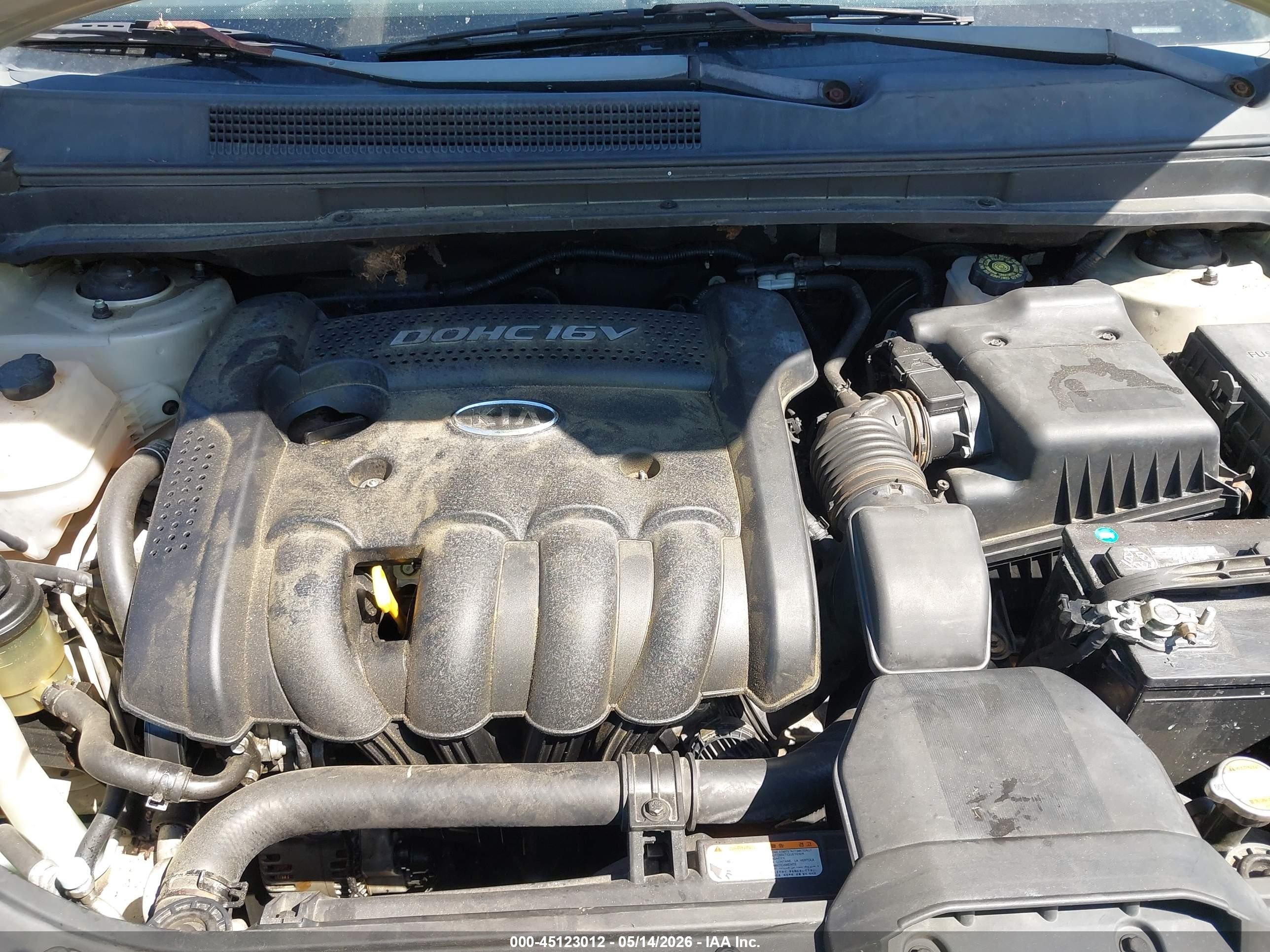 2007 Kia Rondo Lx Gold vin: KNAFG525477050197