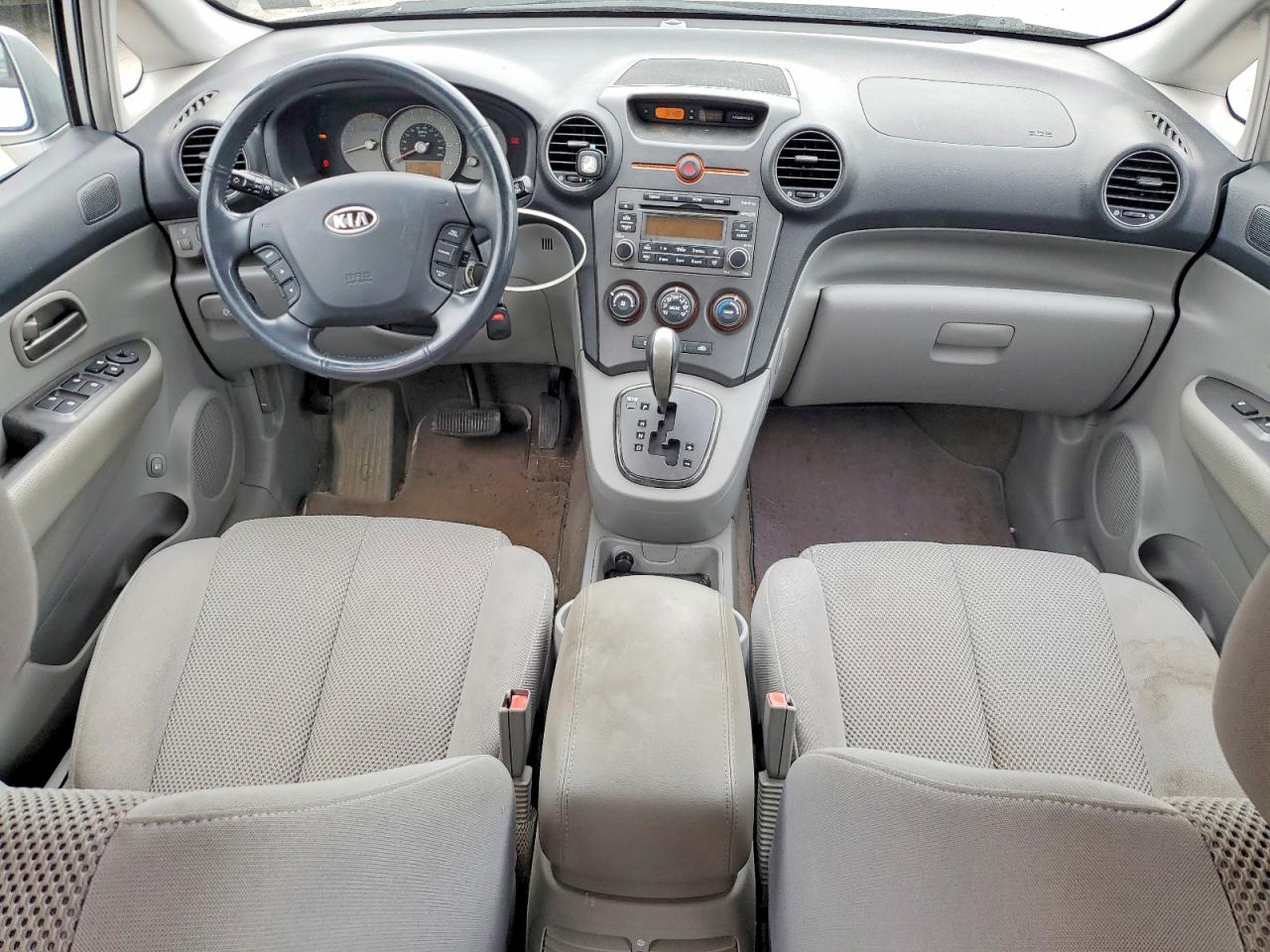 2007 Kia Rondo Lx Silver vin: KNAFG525577027477