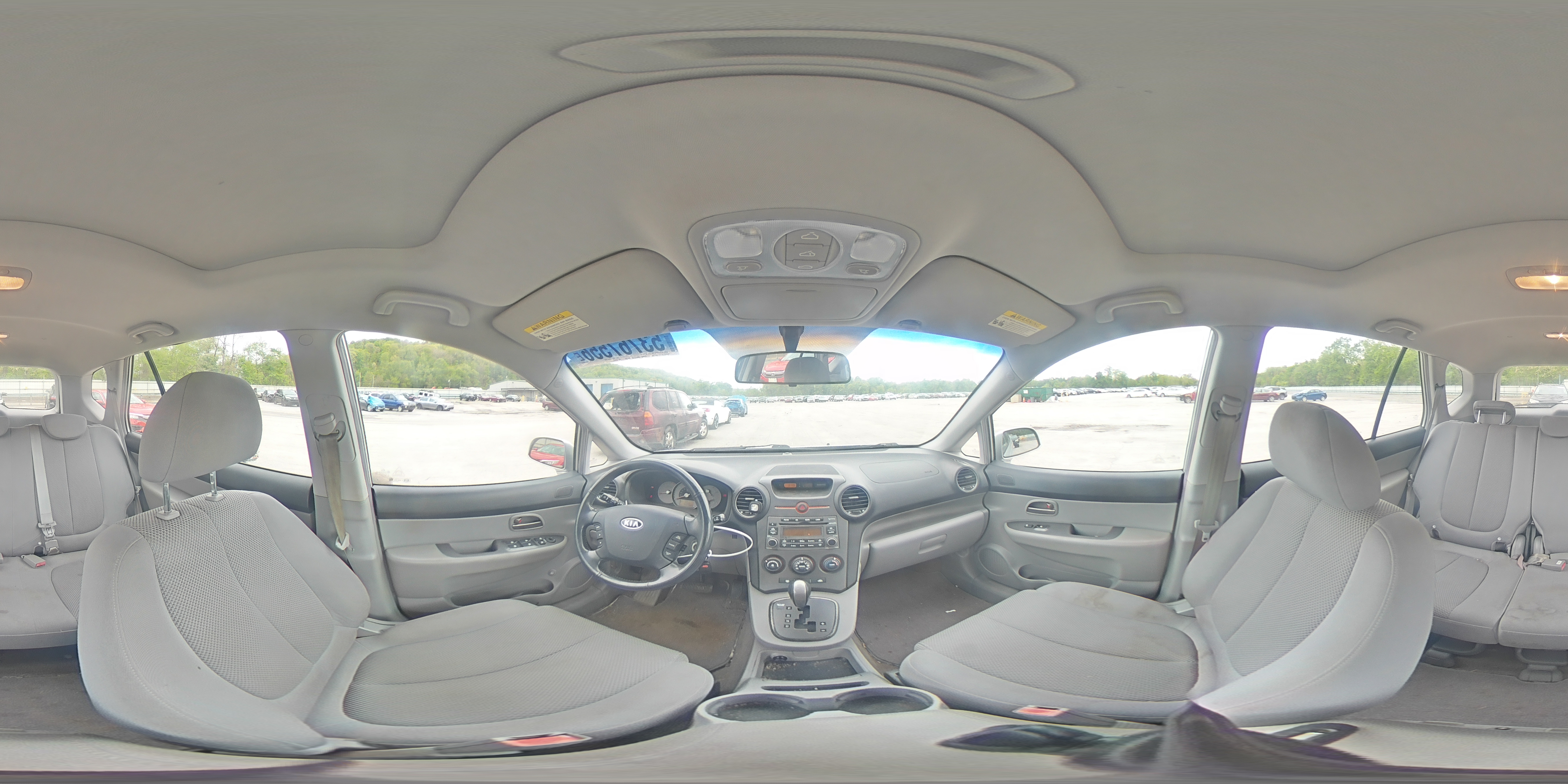 2007 Kia Rondo Lx Silver vin: KNAFG525577027477