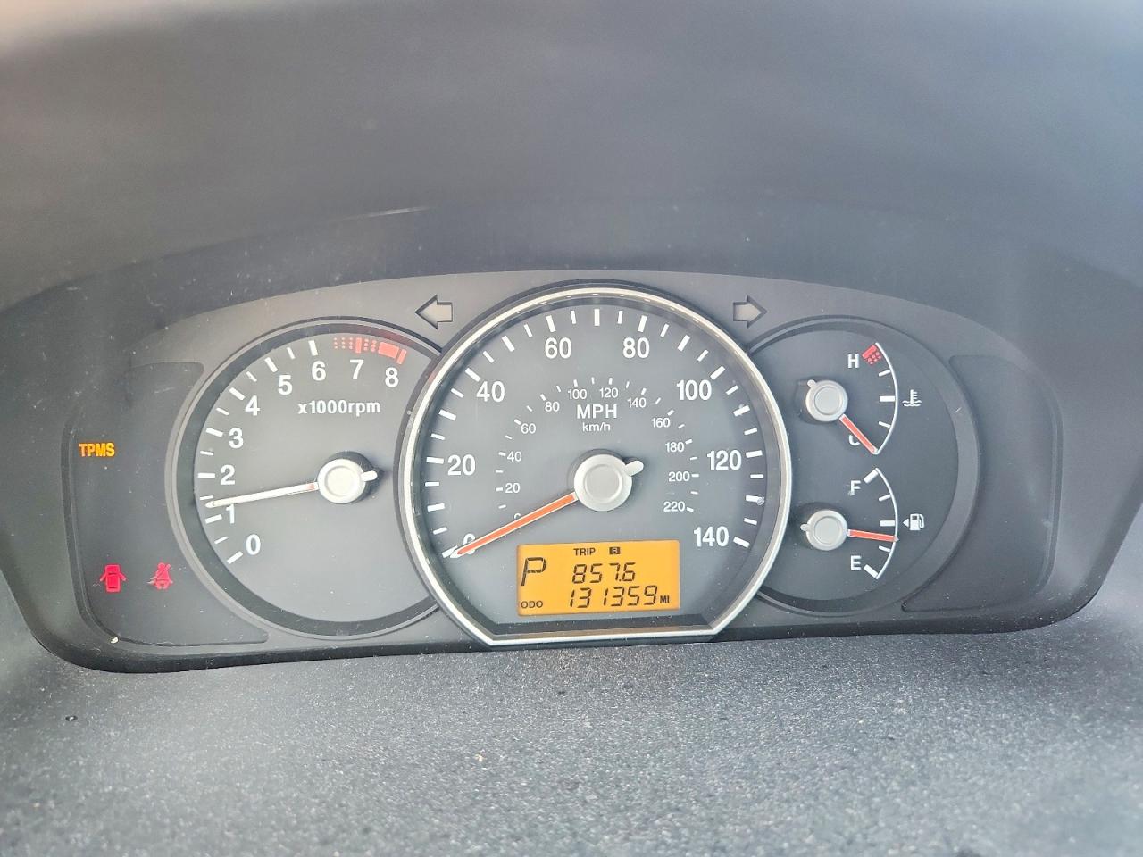 2008 Kia Rondo Lx Silver vin: KNAFG525587201016