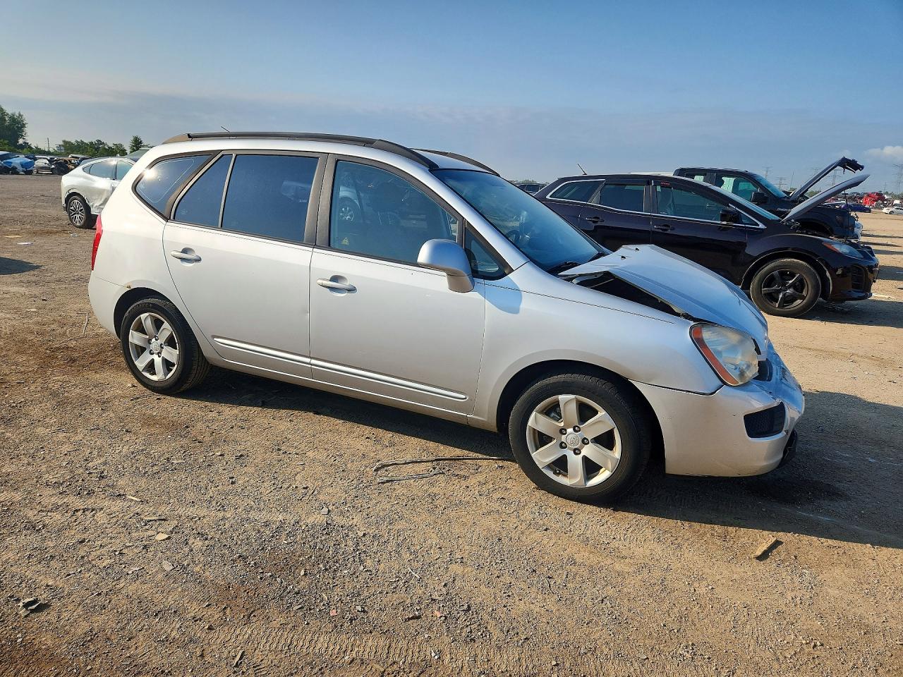 2008 Kia Rondo Lx Silver vin: KNAFG525587201016