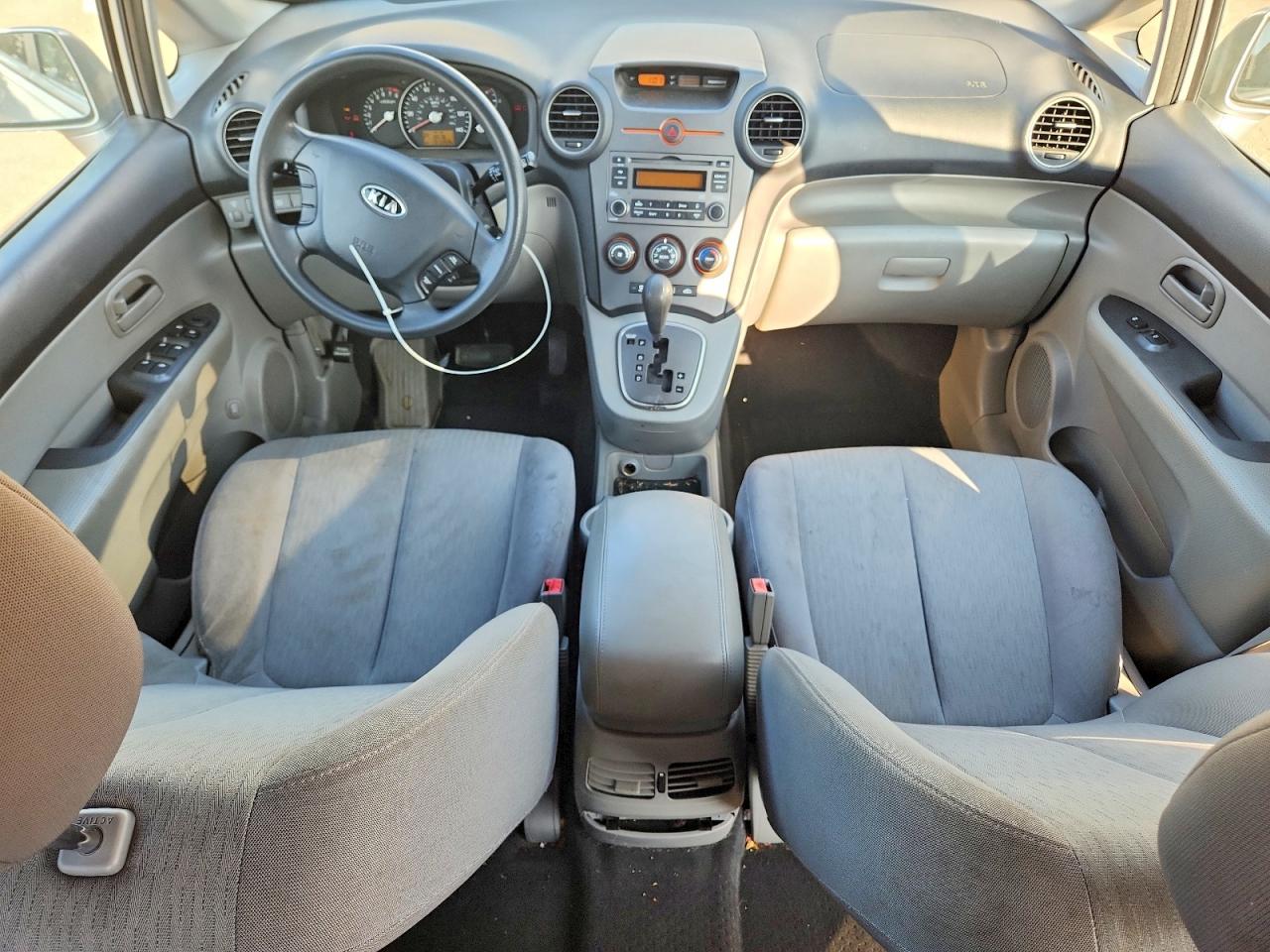 2008 Kia Rondo Lx Silver vin: KNAFG525587201016