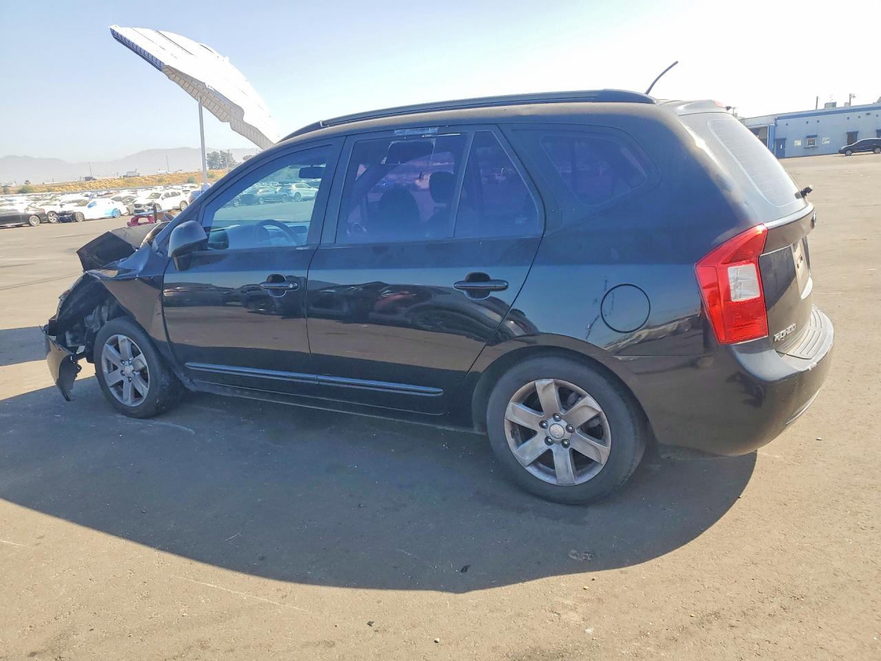 2007 Kia Rondo Lx Black vin: KNAFG525677089759