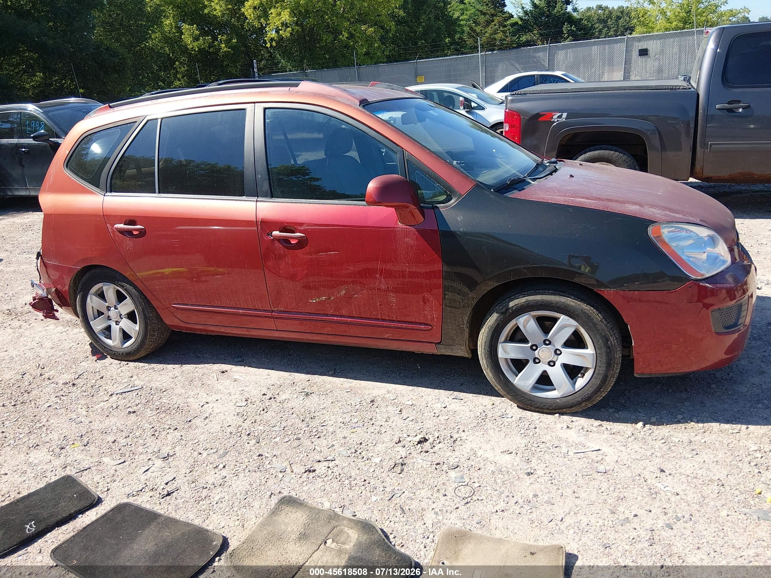 2007 Kia Rondo Lx Gold vin: KNAFG525677121576
