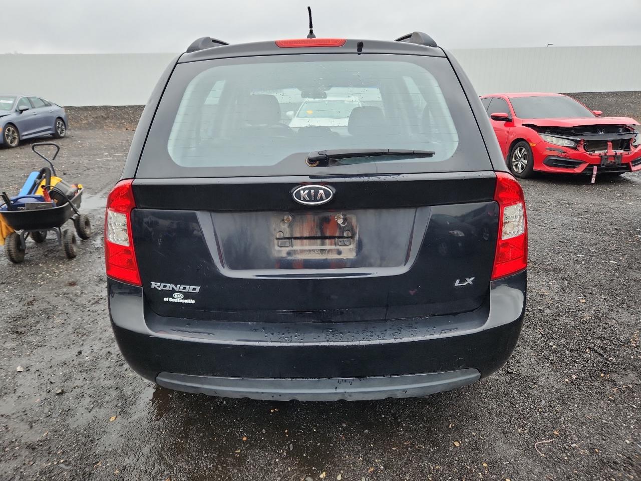 2008 Kia Rondo Base Black vin: KNAFG525687171475