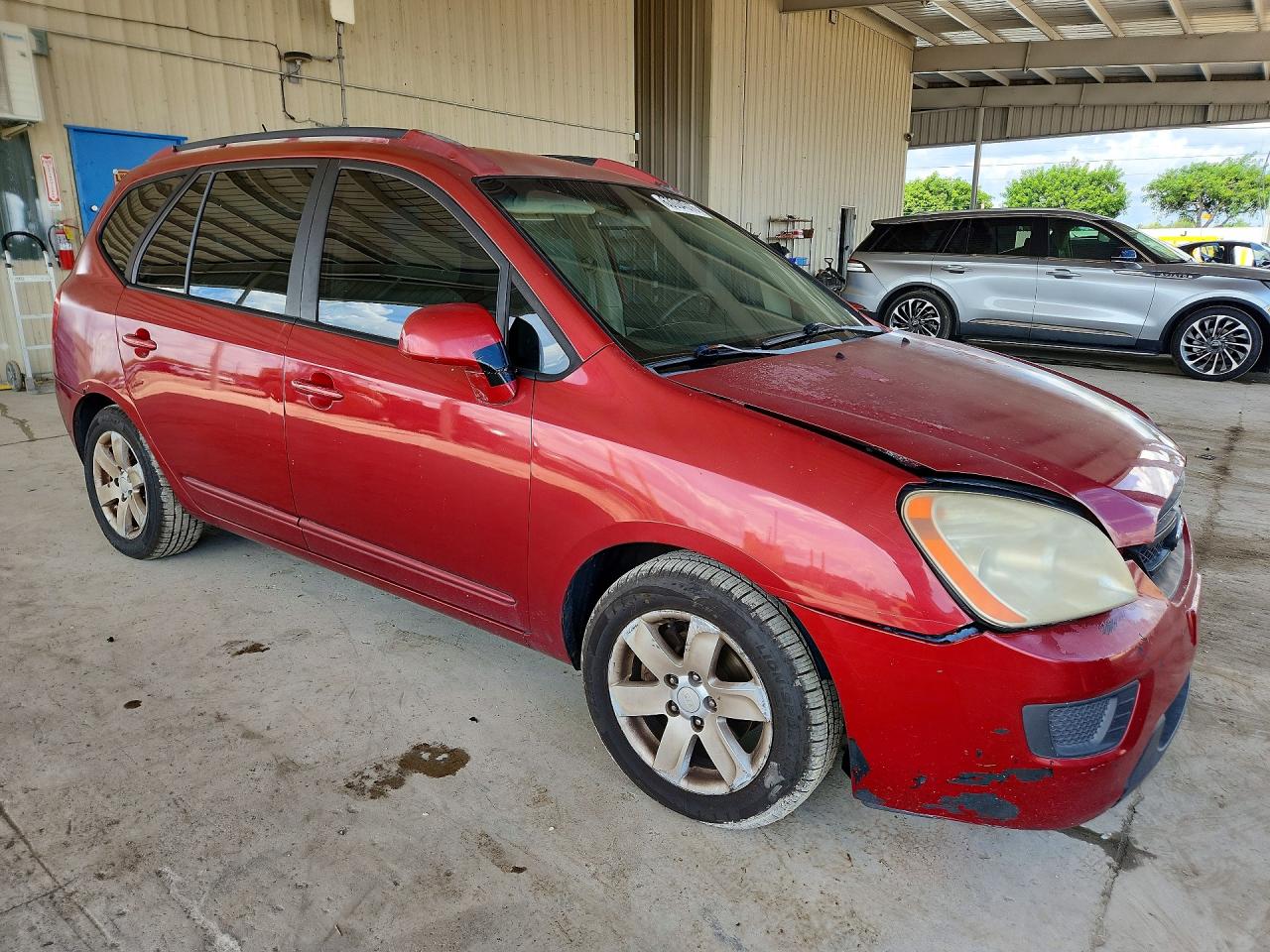 2007 Kia Rondo Lx Red vin: KNAFG525X77052486