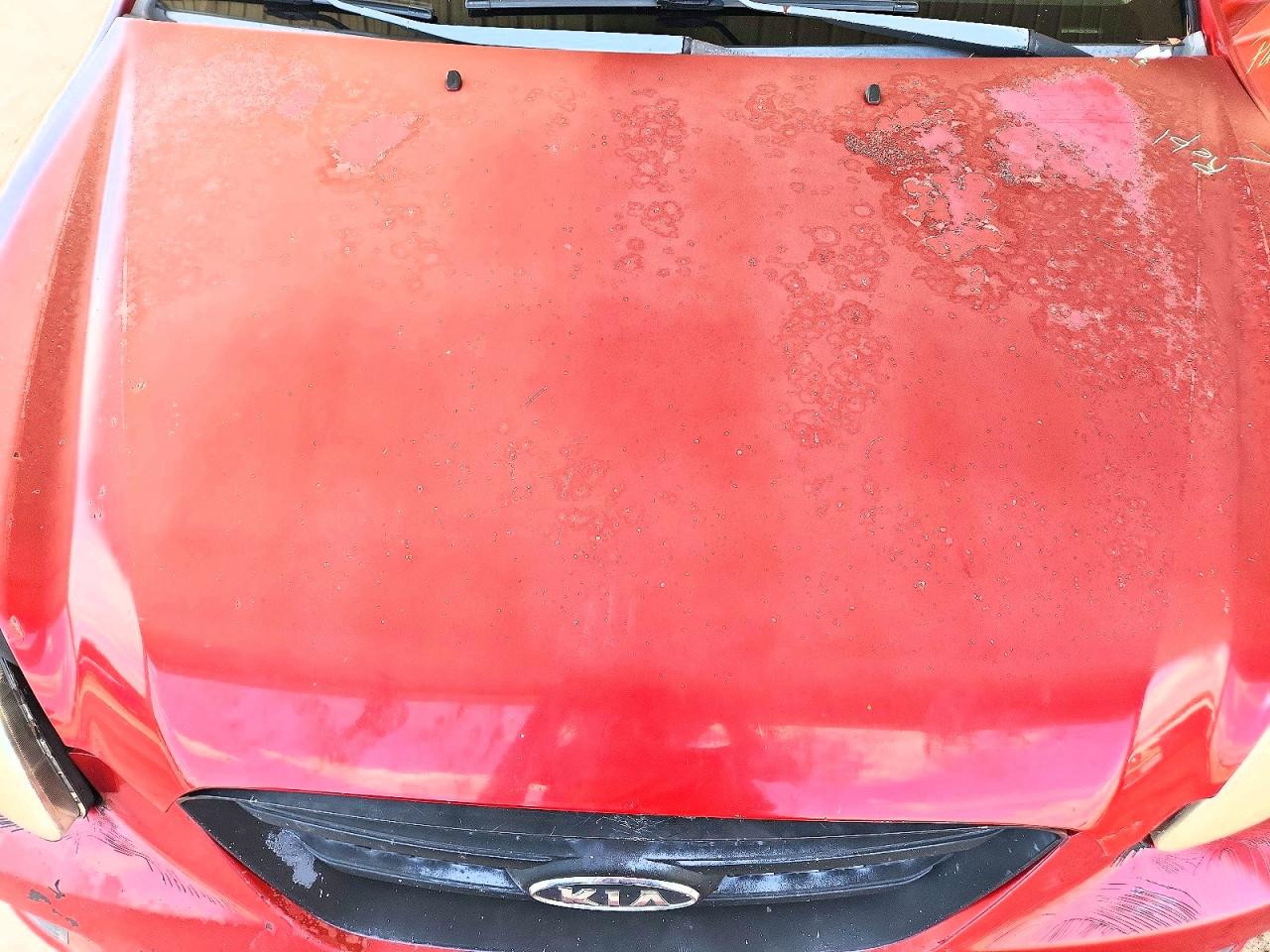 2007 Kia Rondo Lx Red vin: KNAFG525X77052486