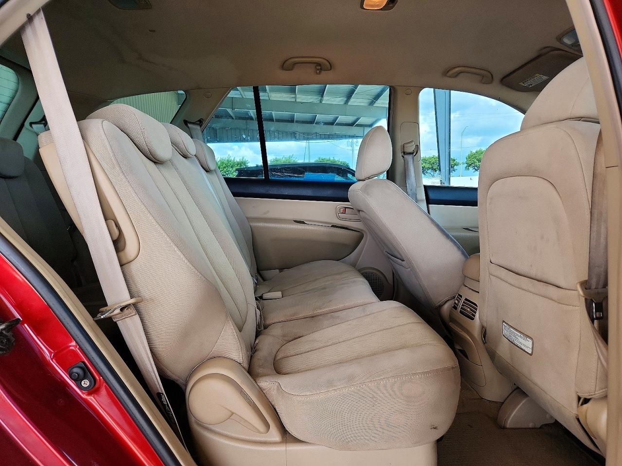 2007 Kia Rondo Lx Red vin: KNAFG525X77052486