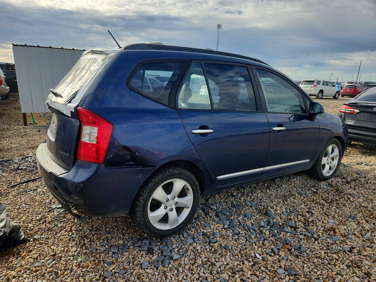 2008 Kia Rondo Lx Blue vin: KNAFG526087177295